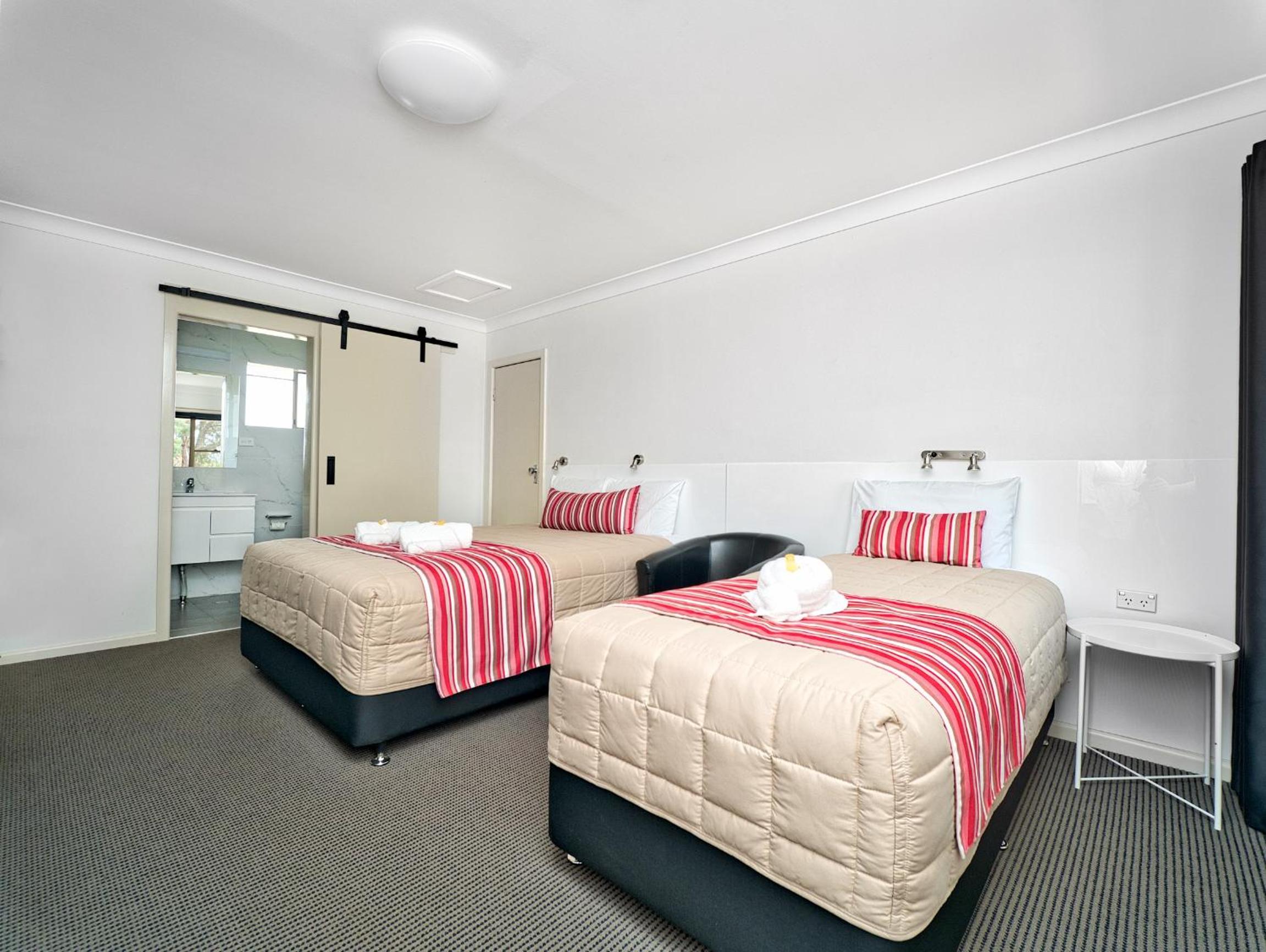 Double or Twin Room - Photo 10