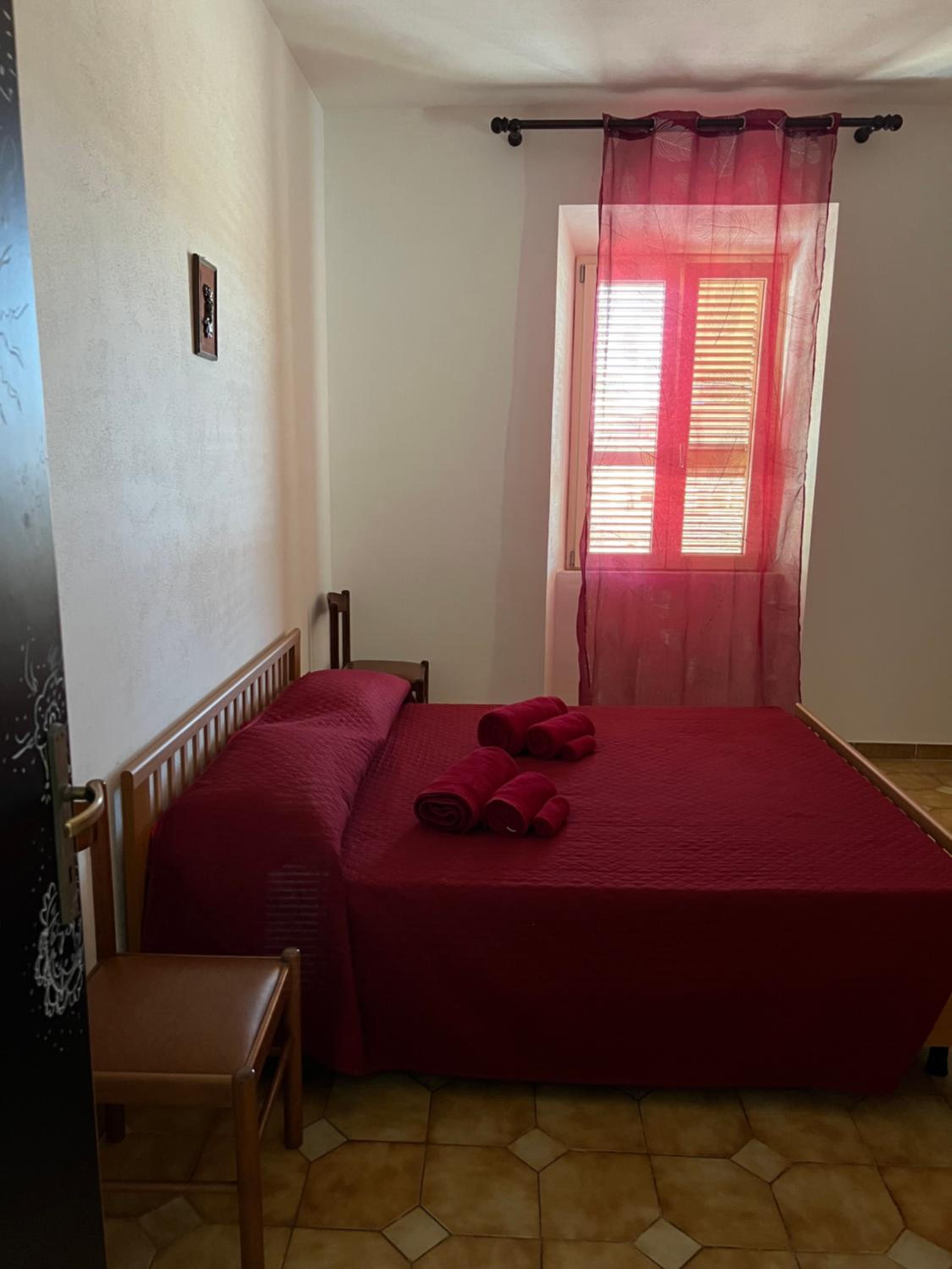 Two-Bedroom Apartment with Mountain View photo 1