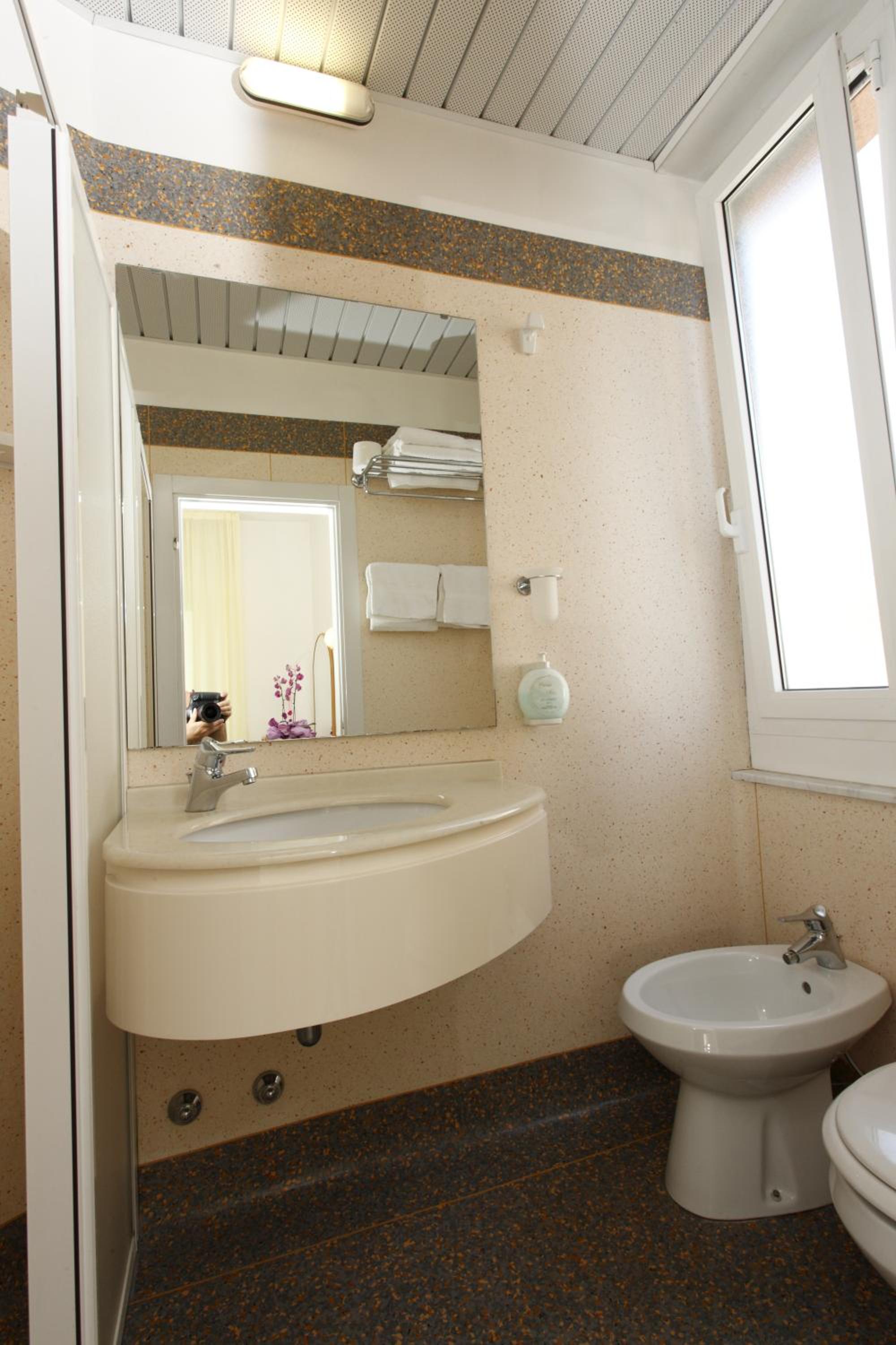 Comfort Double or Twin Room
