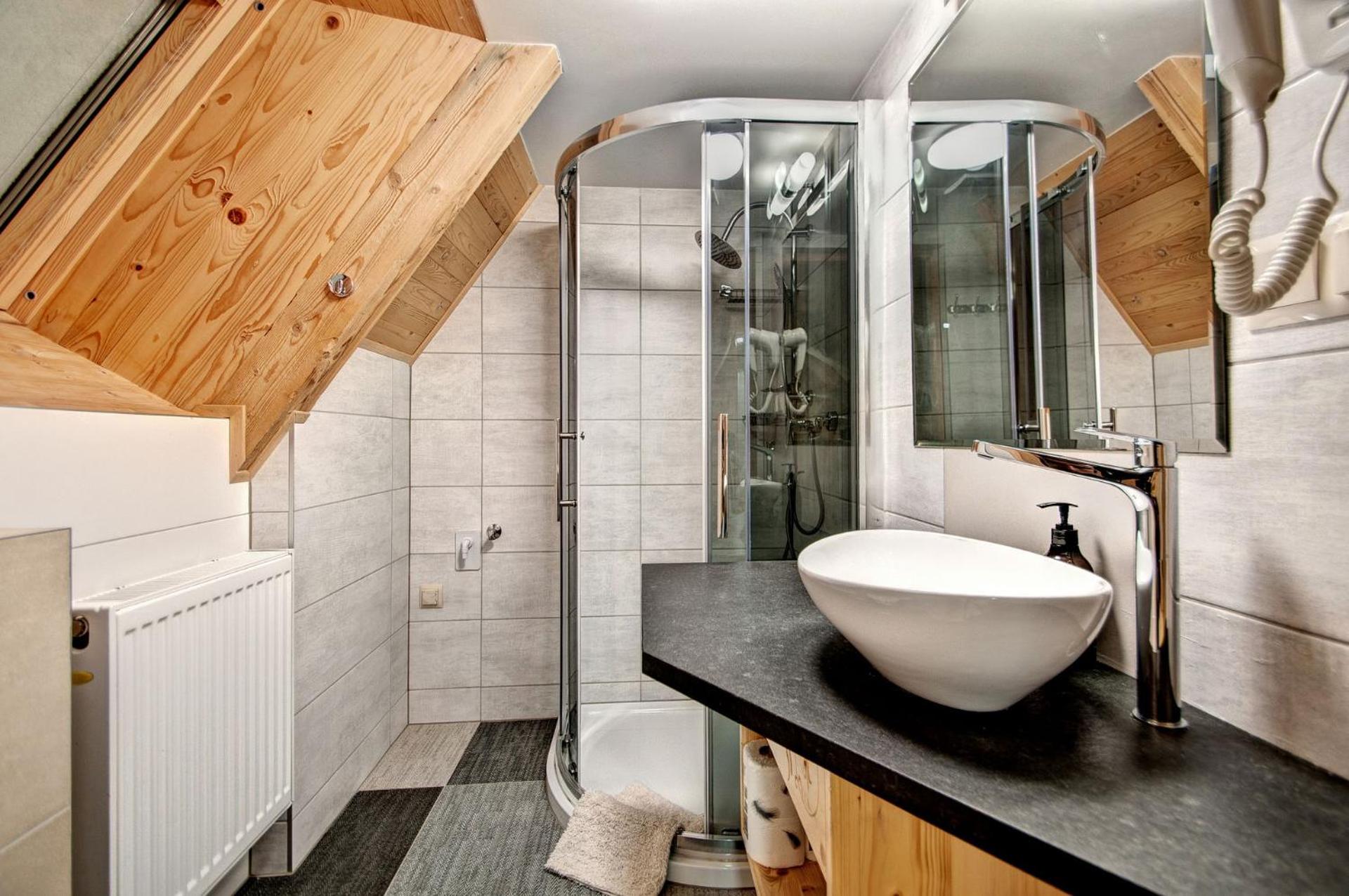 Studio Apartment - Photo 20