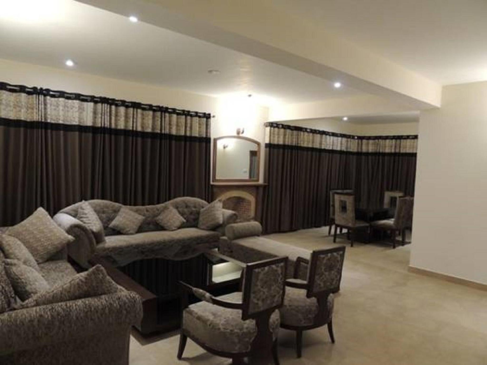 Two-Bedroom Villa - Photo 13