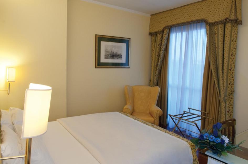 Classic Double Room - Photo 10
