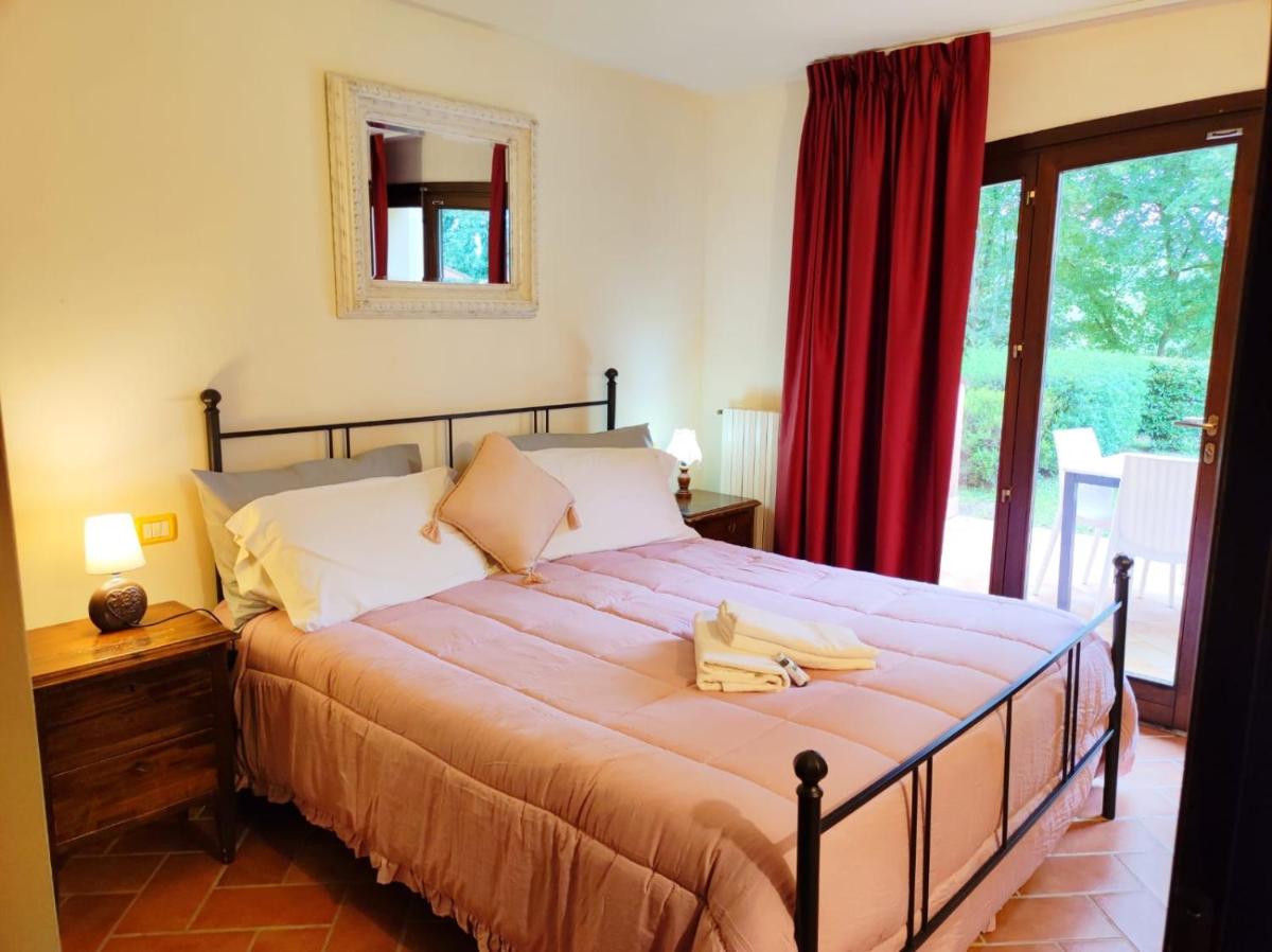 Two-Bedroom House - Photo 2