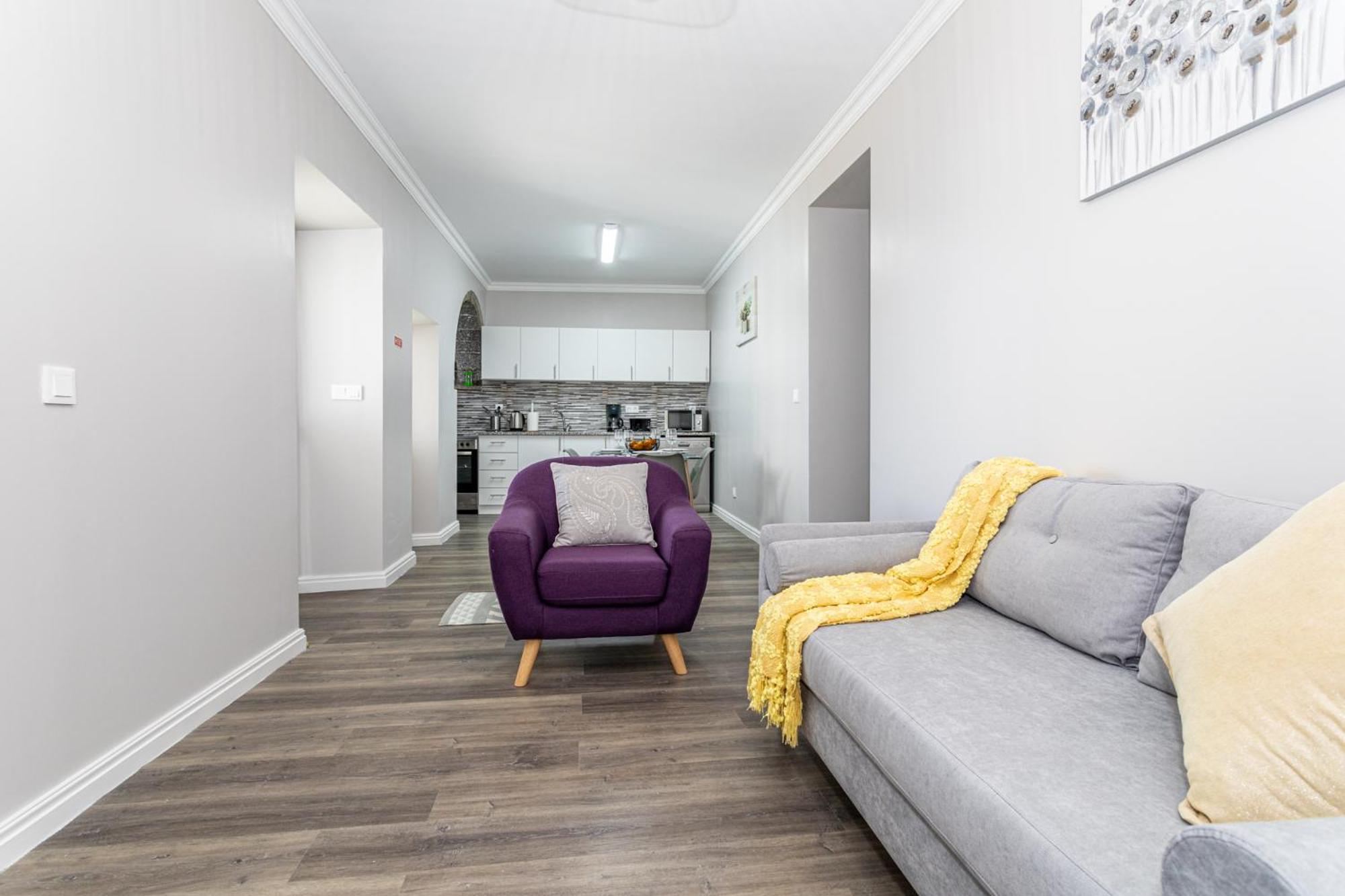Two-Bedroom Deluxe Apartment with Ocean View photo 3