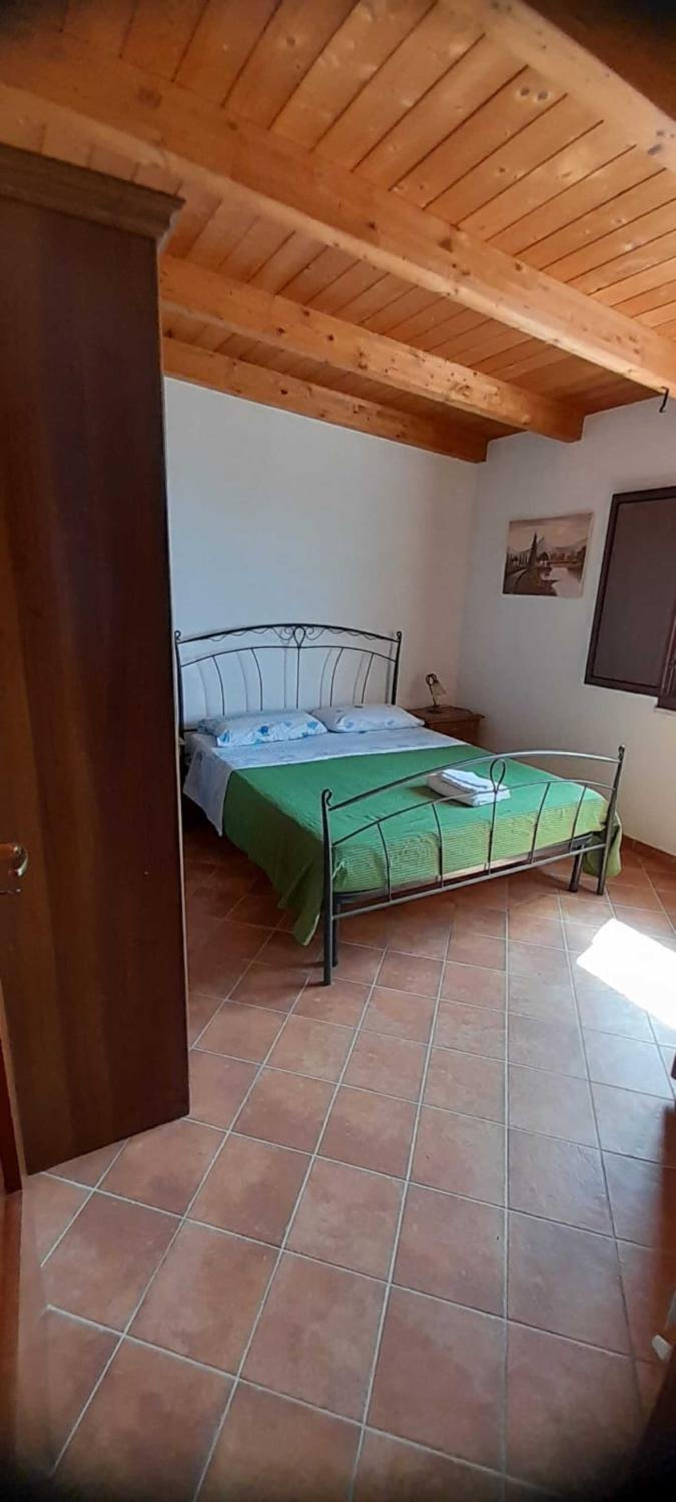 Superior One-Bedroom Apartment