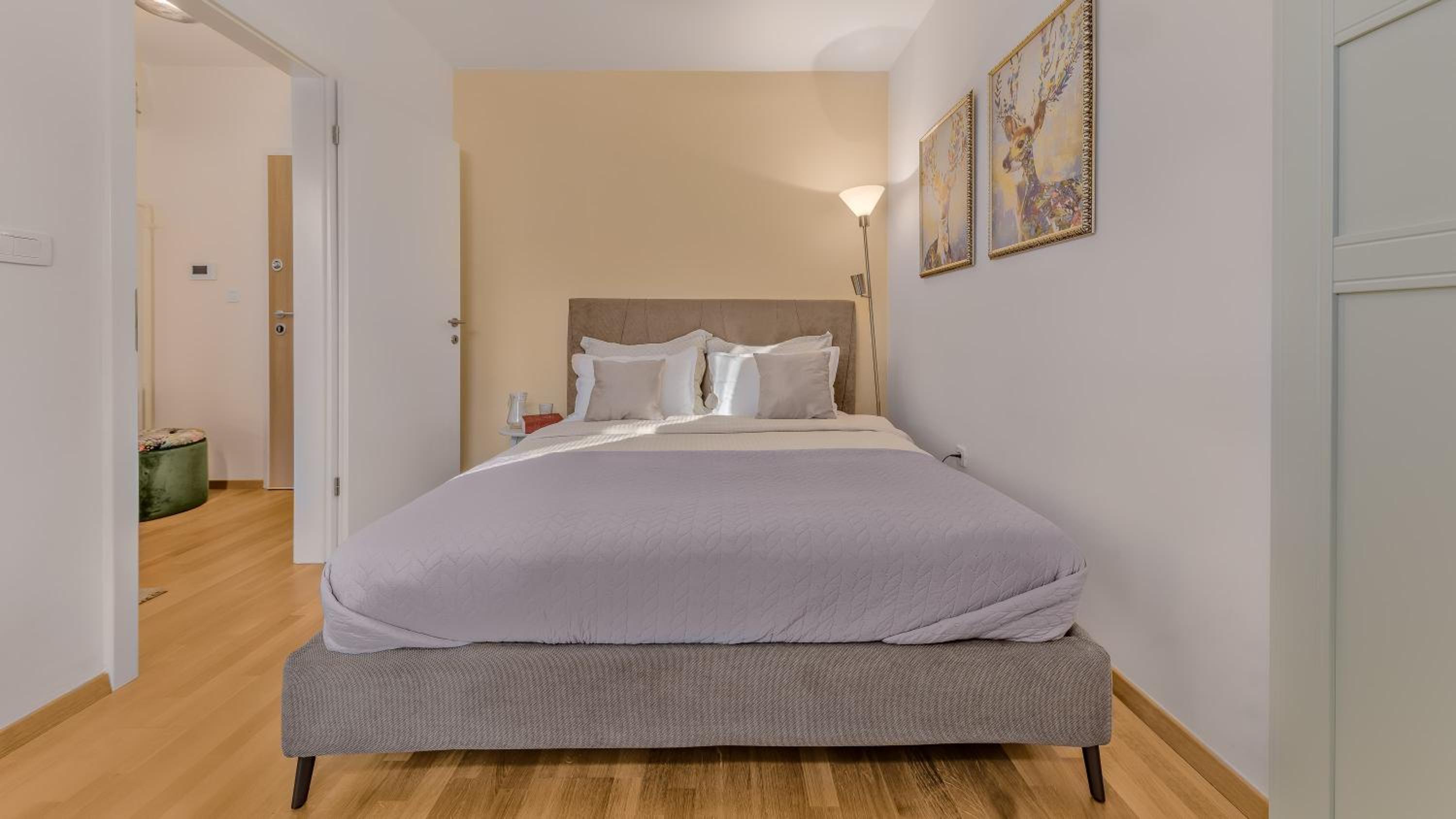 One-Bedroom Apartment - Photo 14
