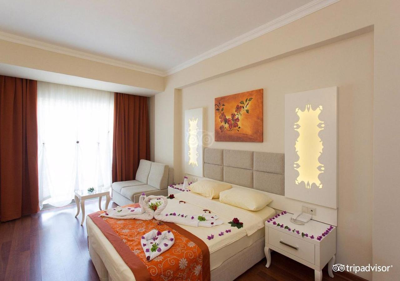 Double or Twin Room with Balcony