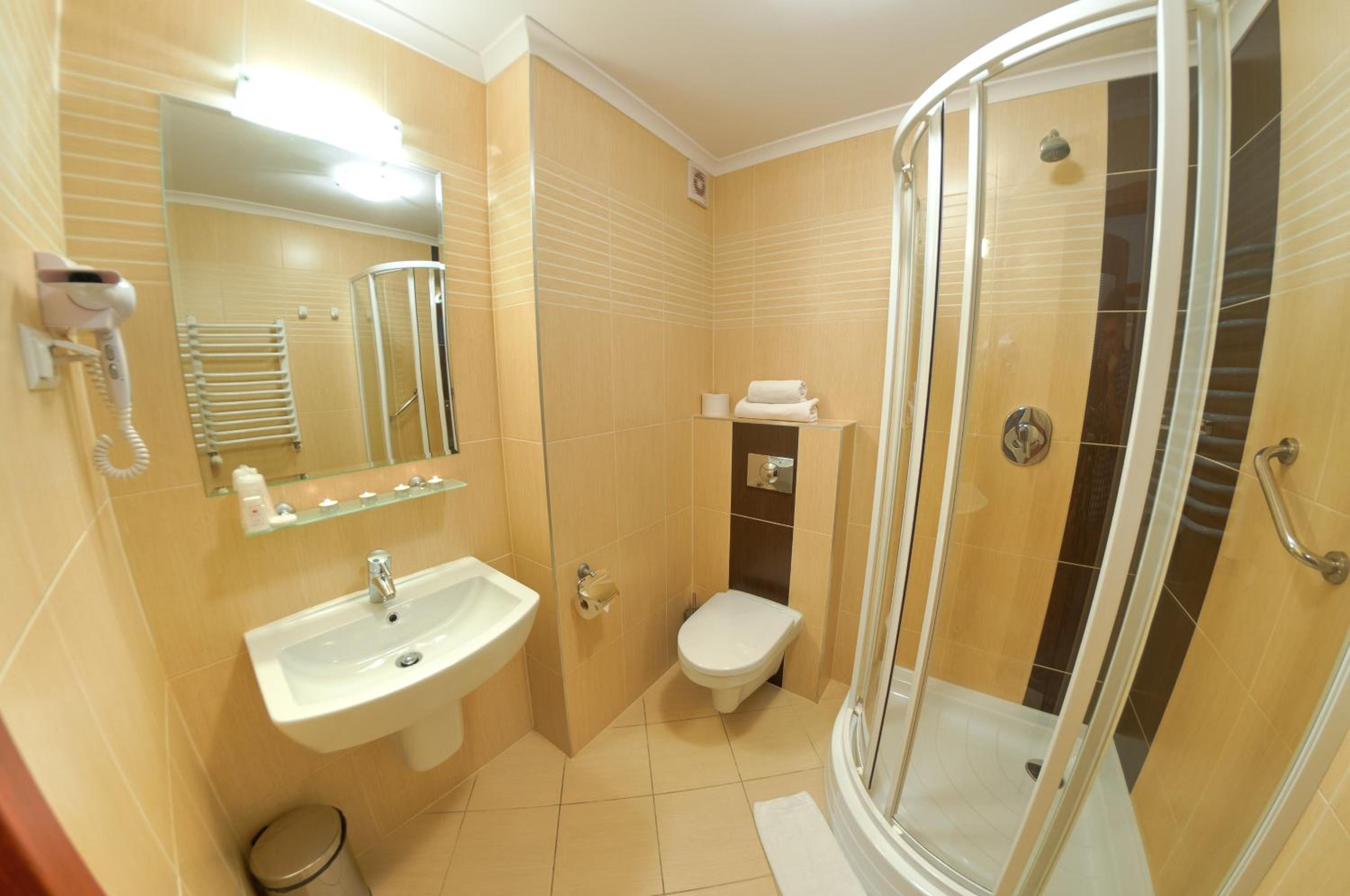 Twin Room - Photo 3