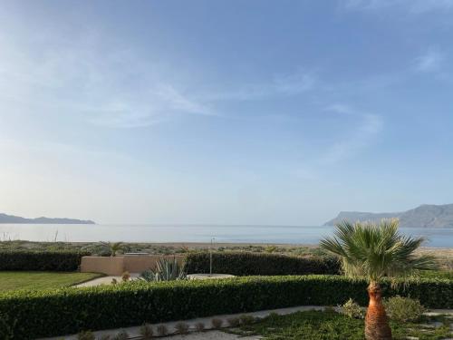 Villa - Beach Front photo 3