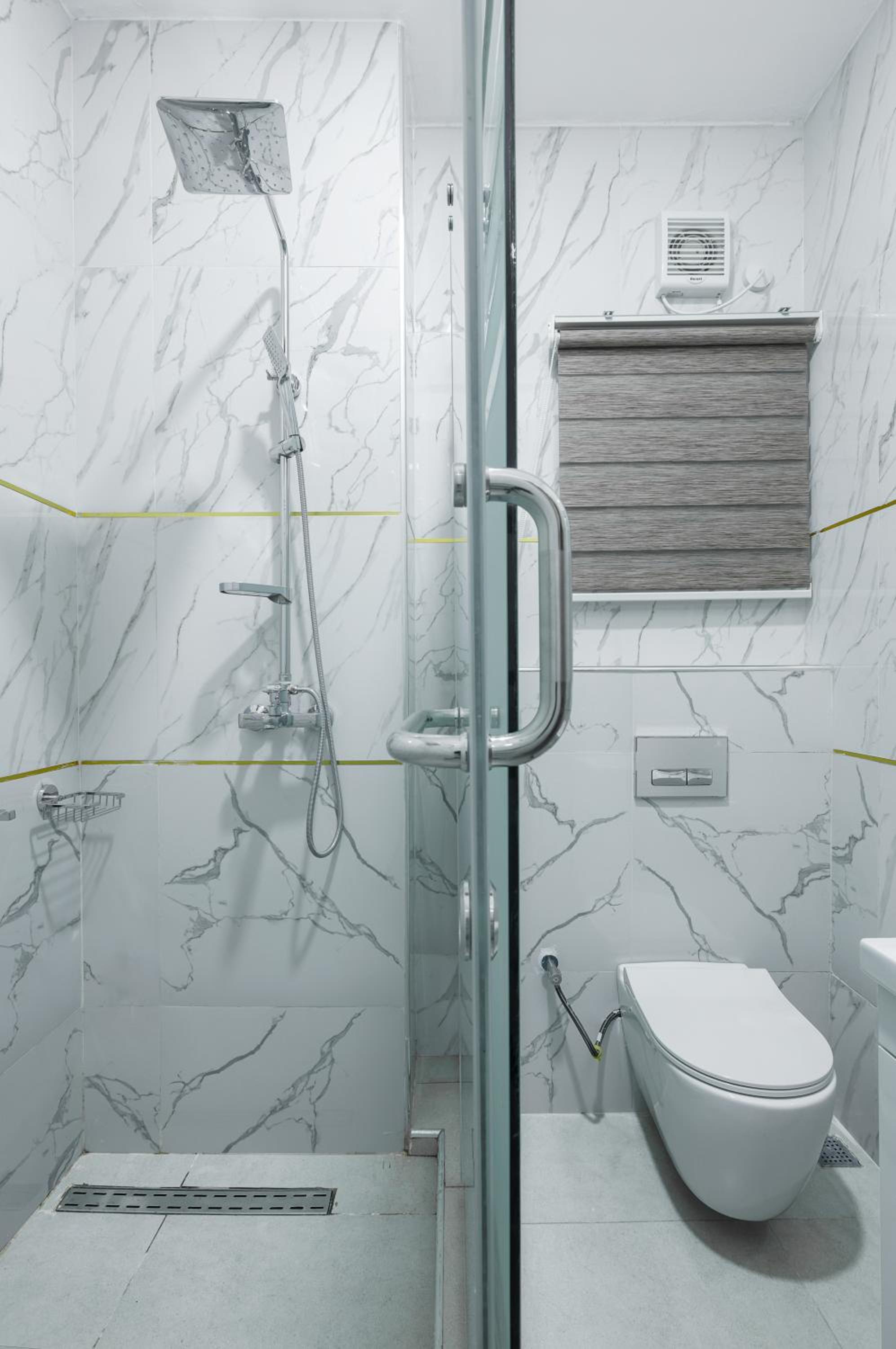 Deluxe King Suite - Photo 7