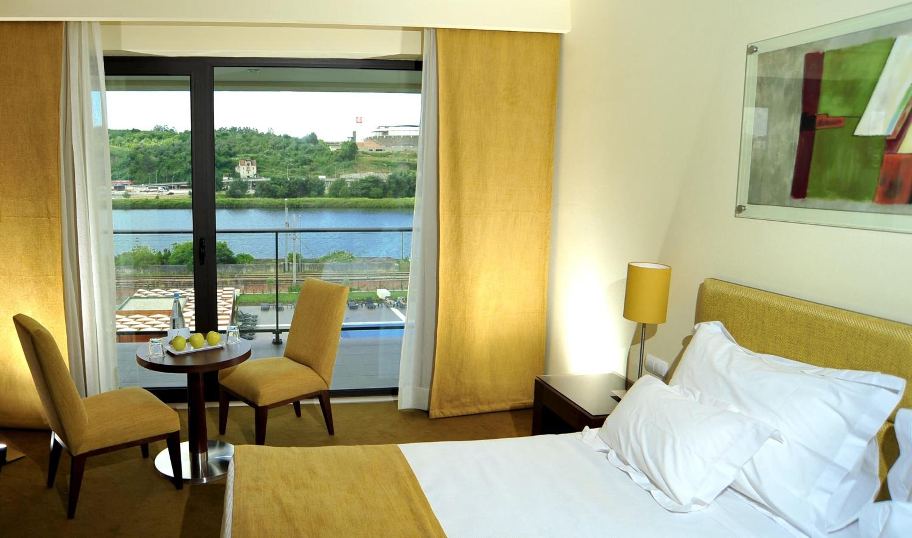Twin Room with Pool View - Photo 1