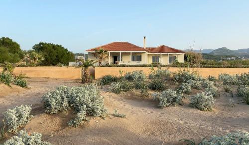Villa - Beach Front photo 2