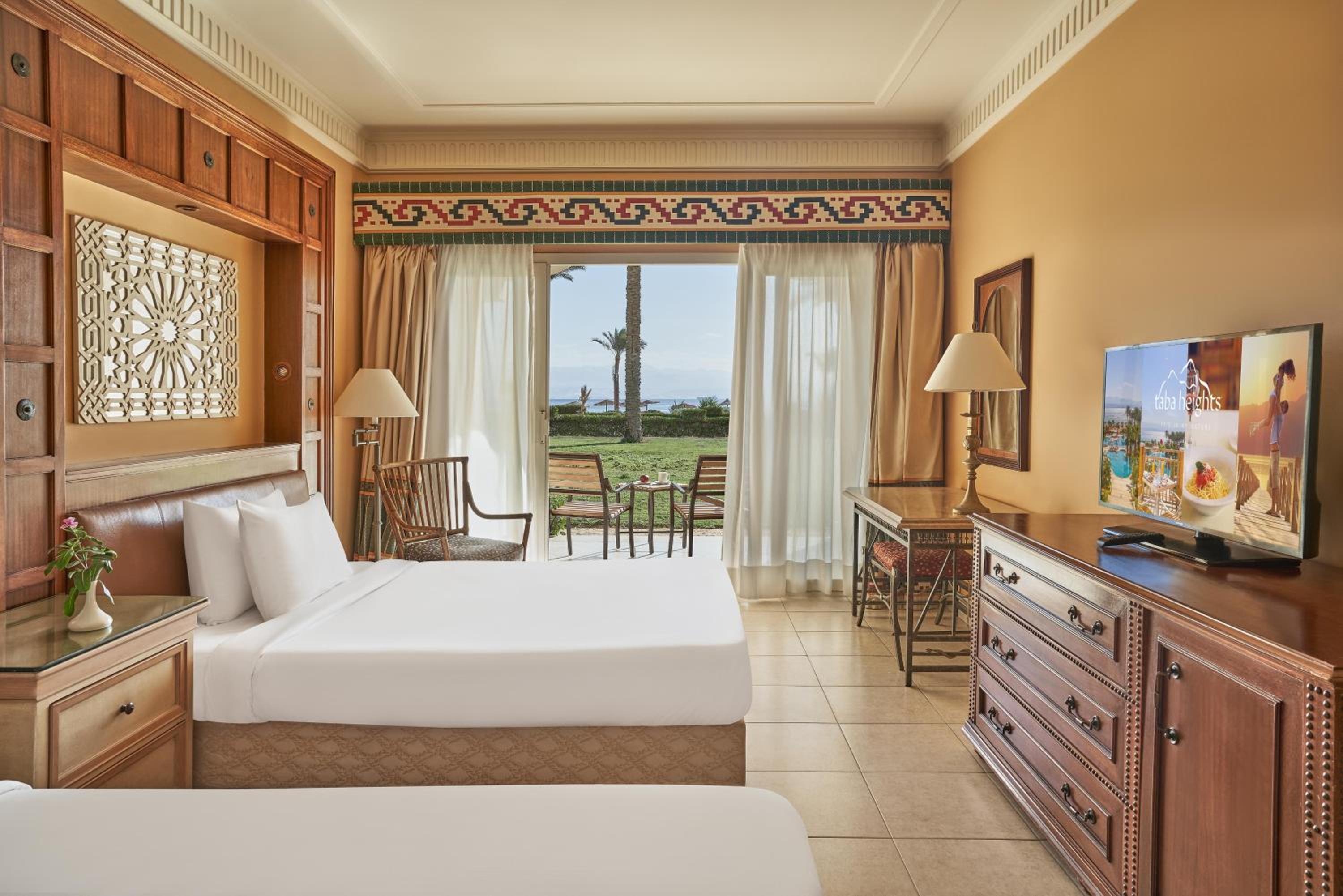 Plaza Room Twin Bed