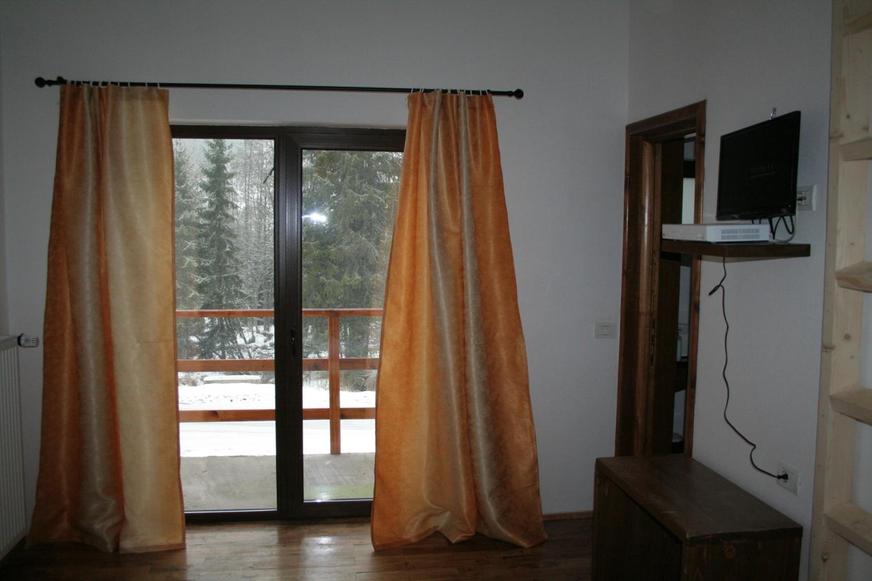 Triple Room with Balcony - Photo 5