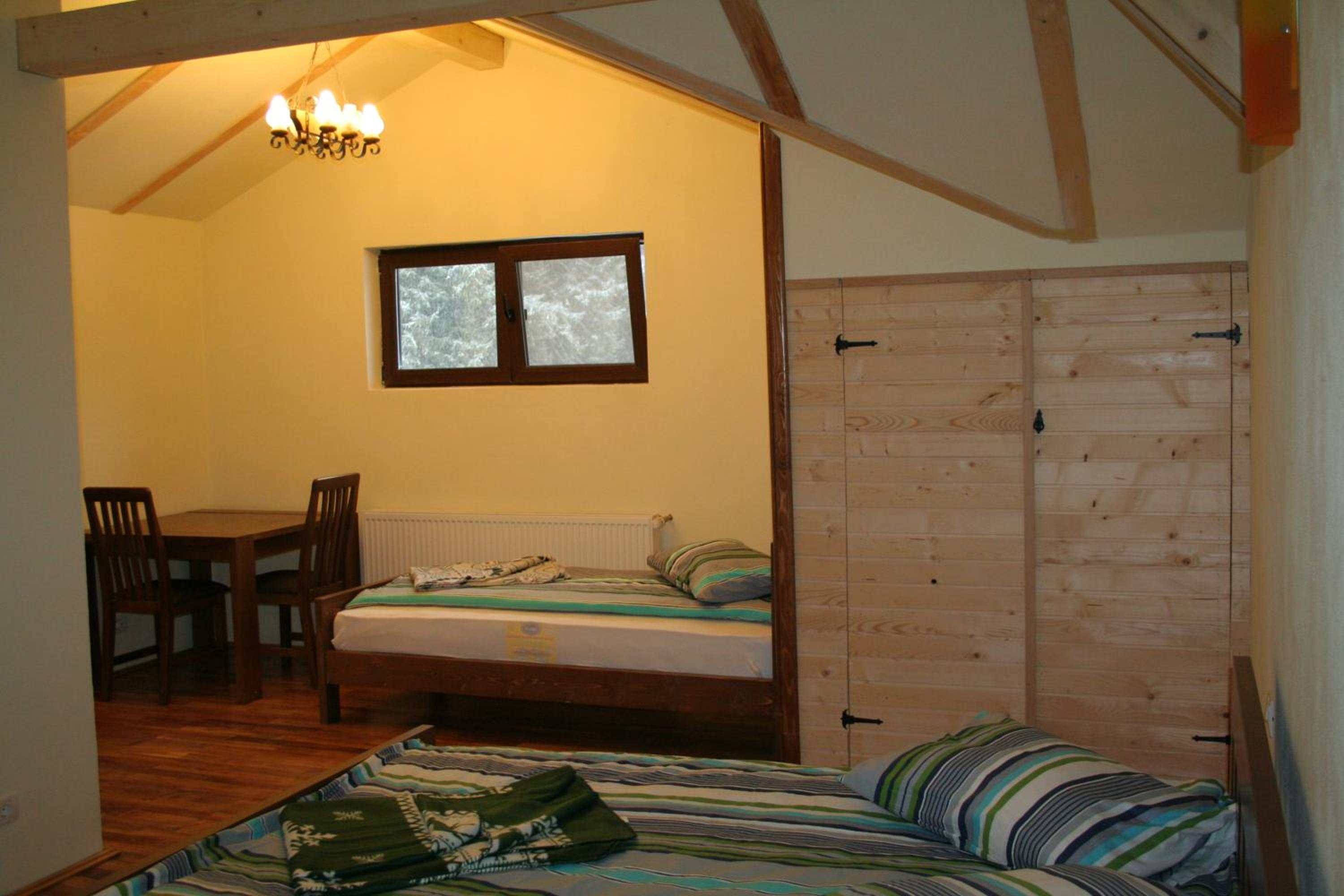 Family Room - Photo 7