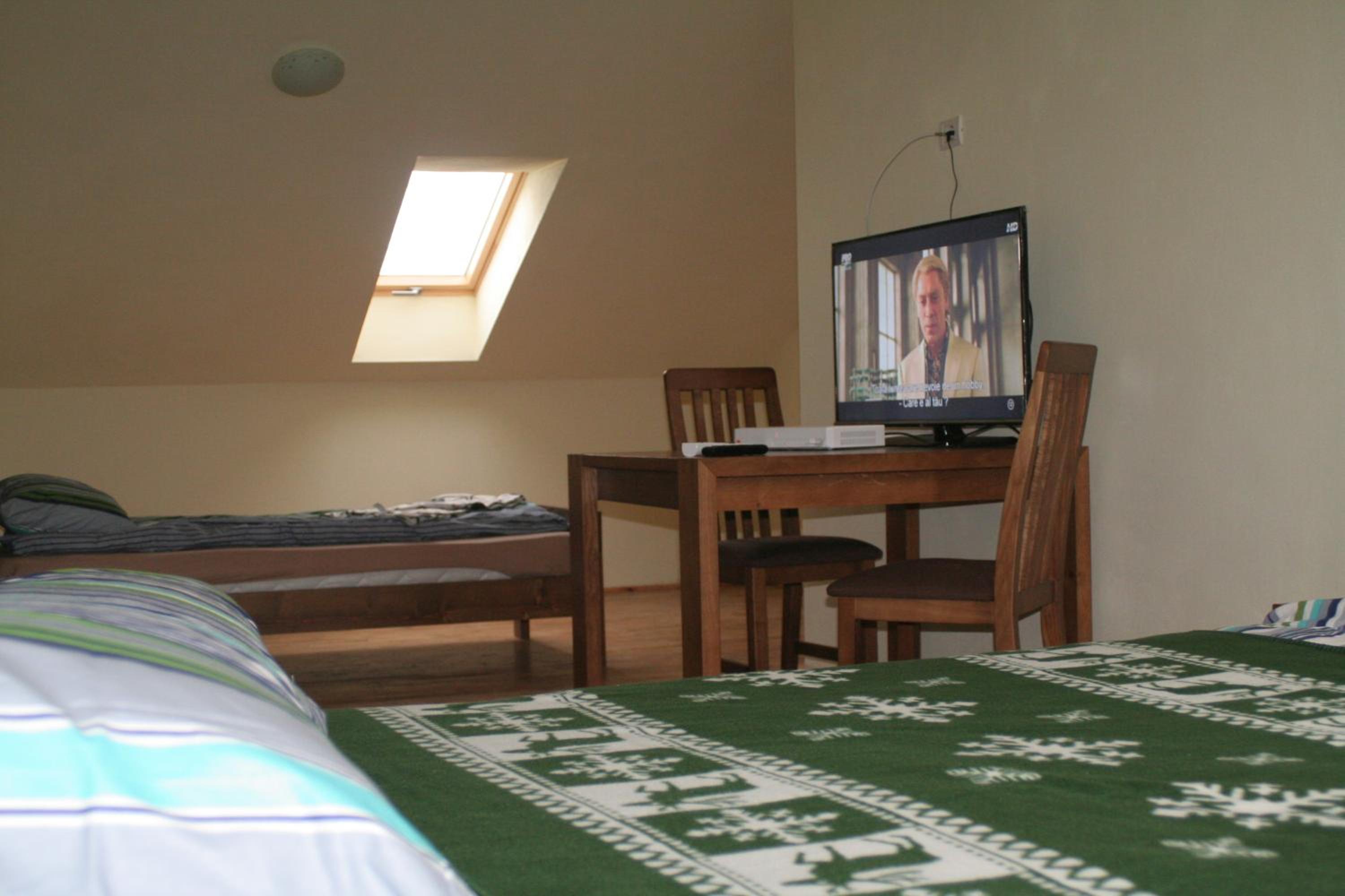 Family Room - Photo 9