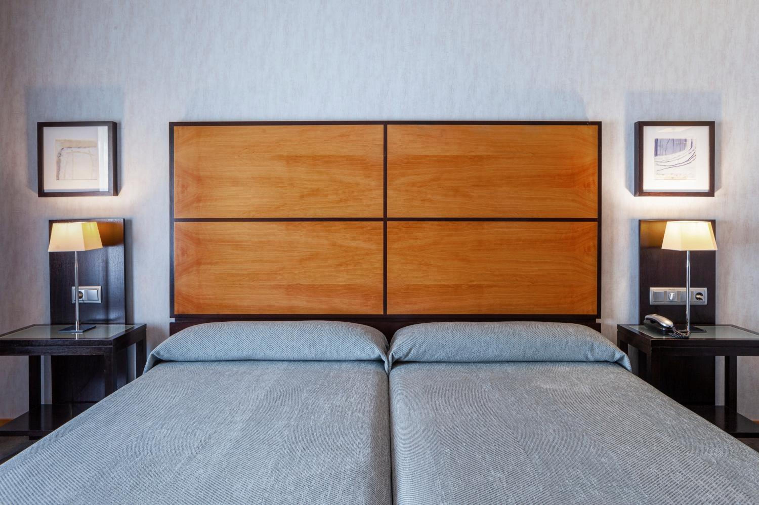 Double or Twin Room - Photo 2