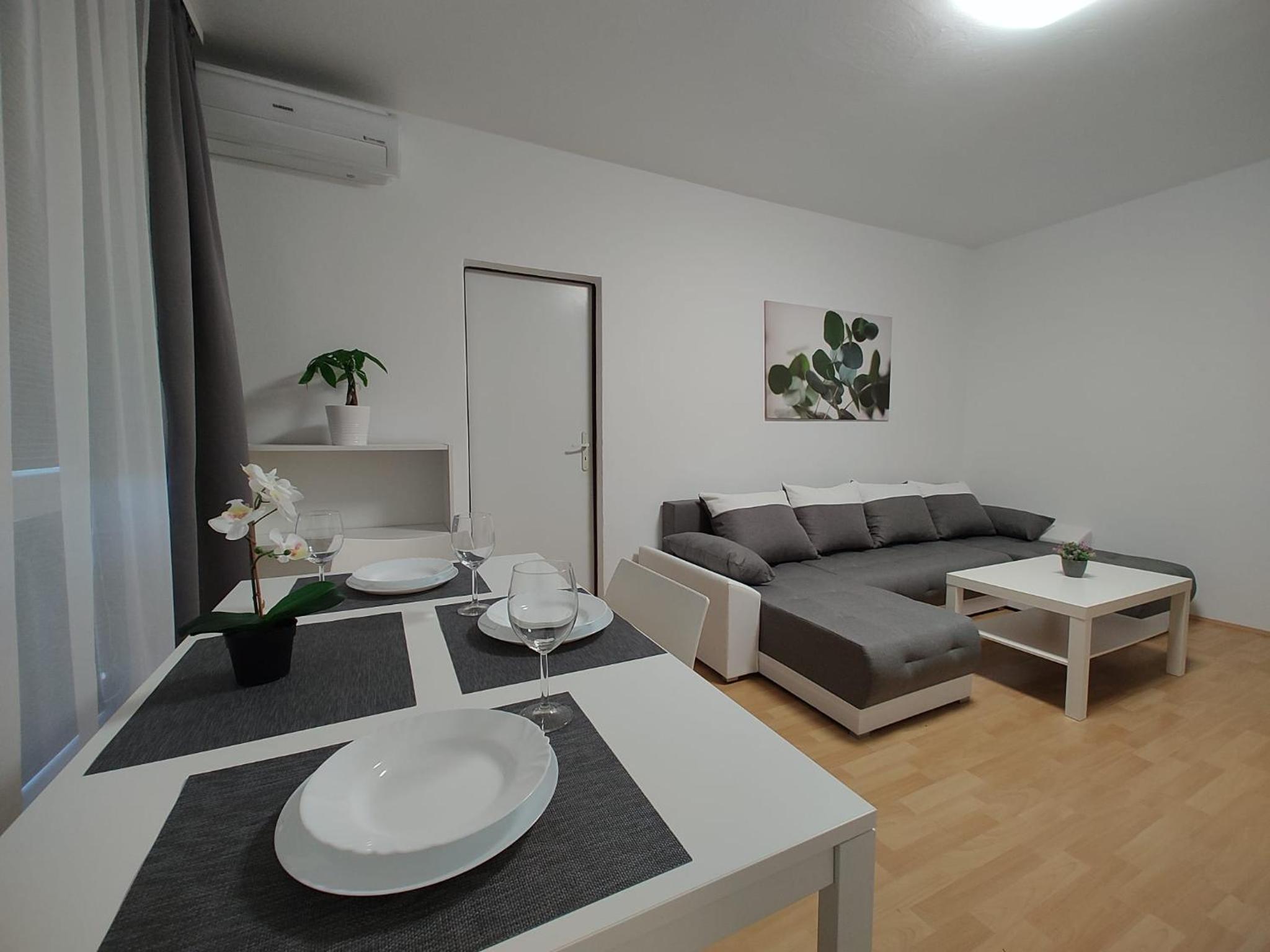 Two-Bedroom Apartment - Photo 3