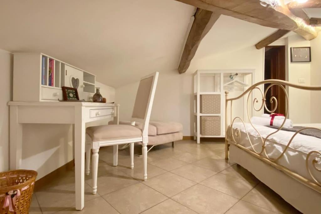 Apartment with Terrace photo 2
