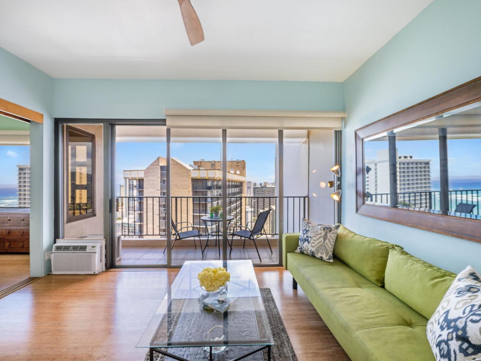 Penthouse with fabulous ocean views & beach access: Apartment with Sea View photo