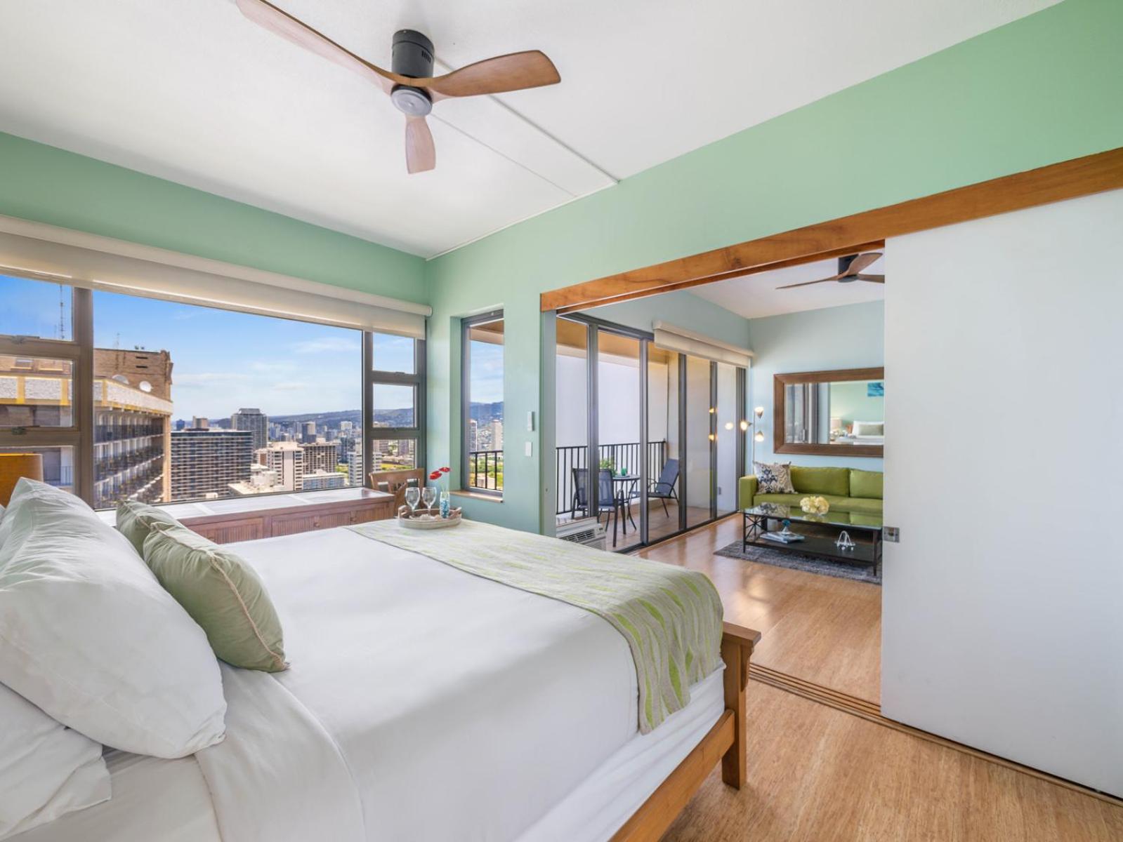 Penthouse with fabulous ocean views & beach access: Apartment with Sea View photo