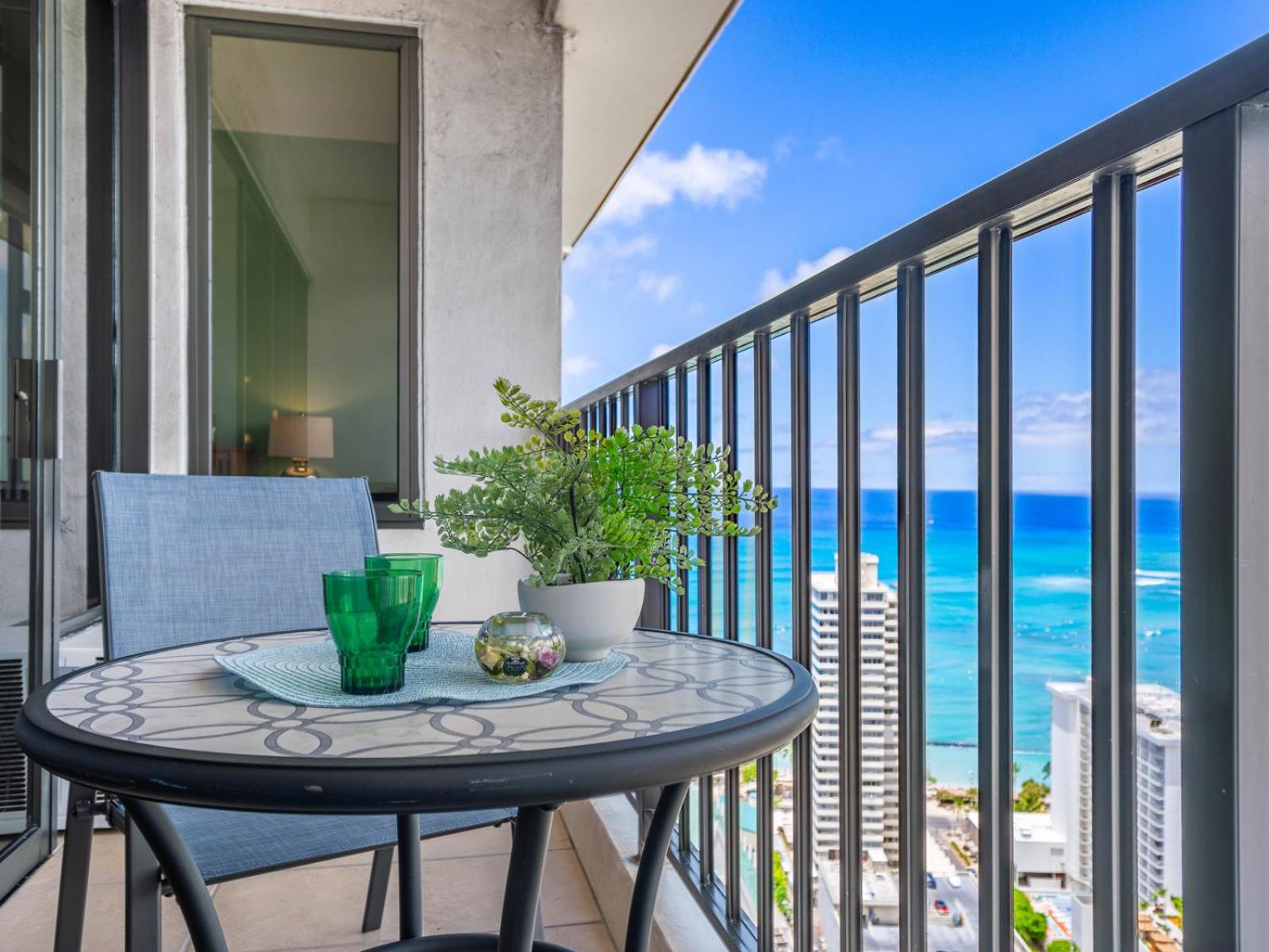 Penthouse with fabulous ocean views & beach access: Apartment with Sea View photo
