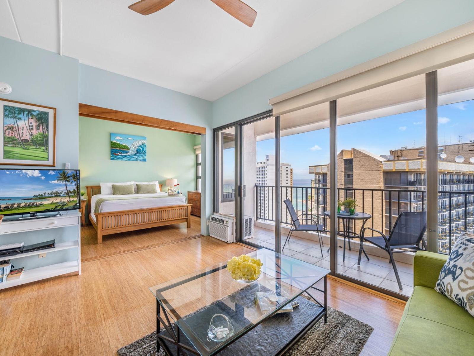 Penthouse with fabulous ocean views & beach access: Apartment with Sea View photo