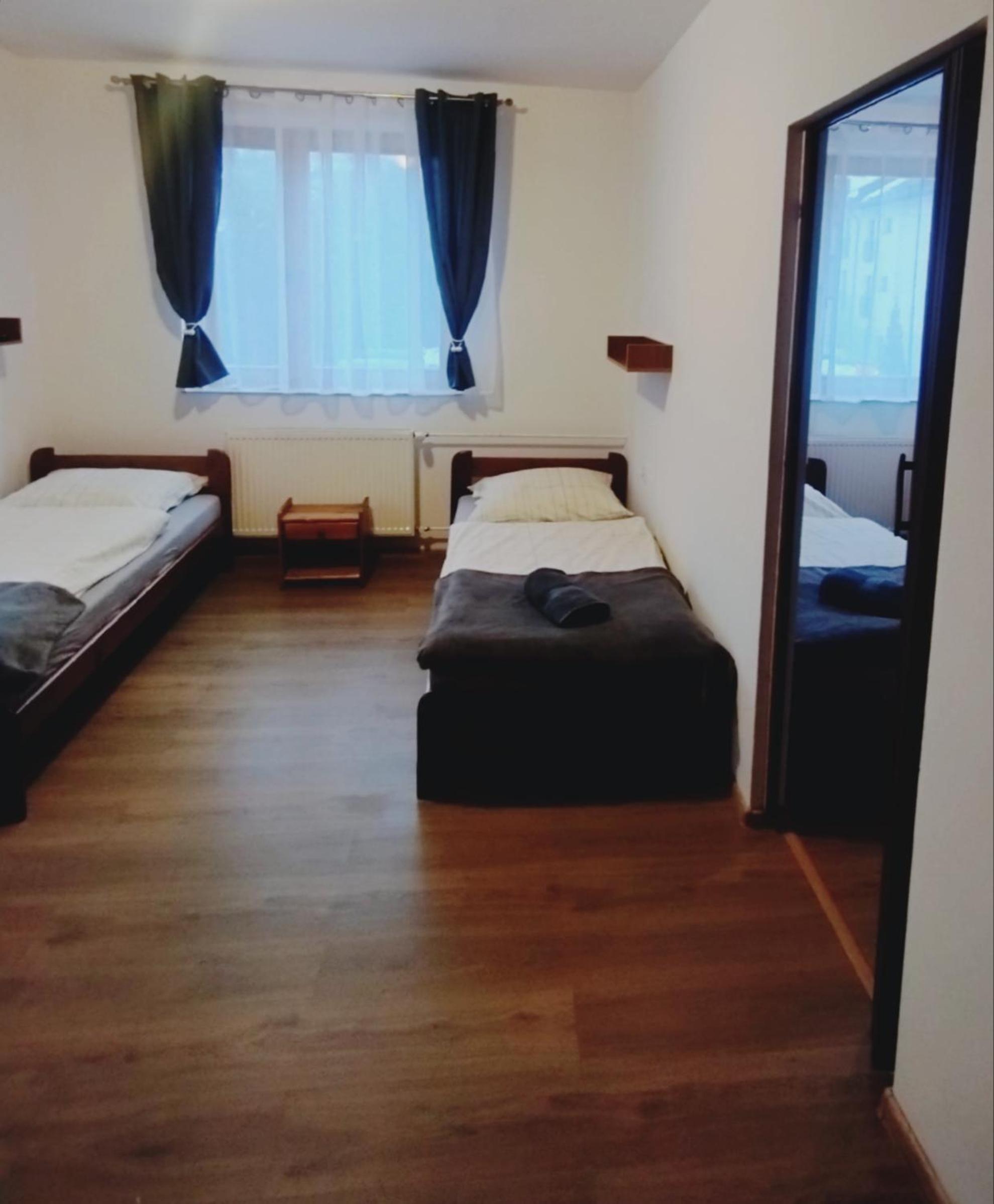 Quadruple Room with Mountain View photo 2