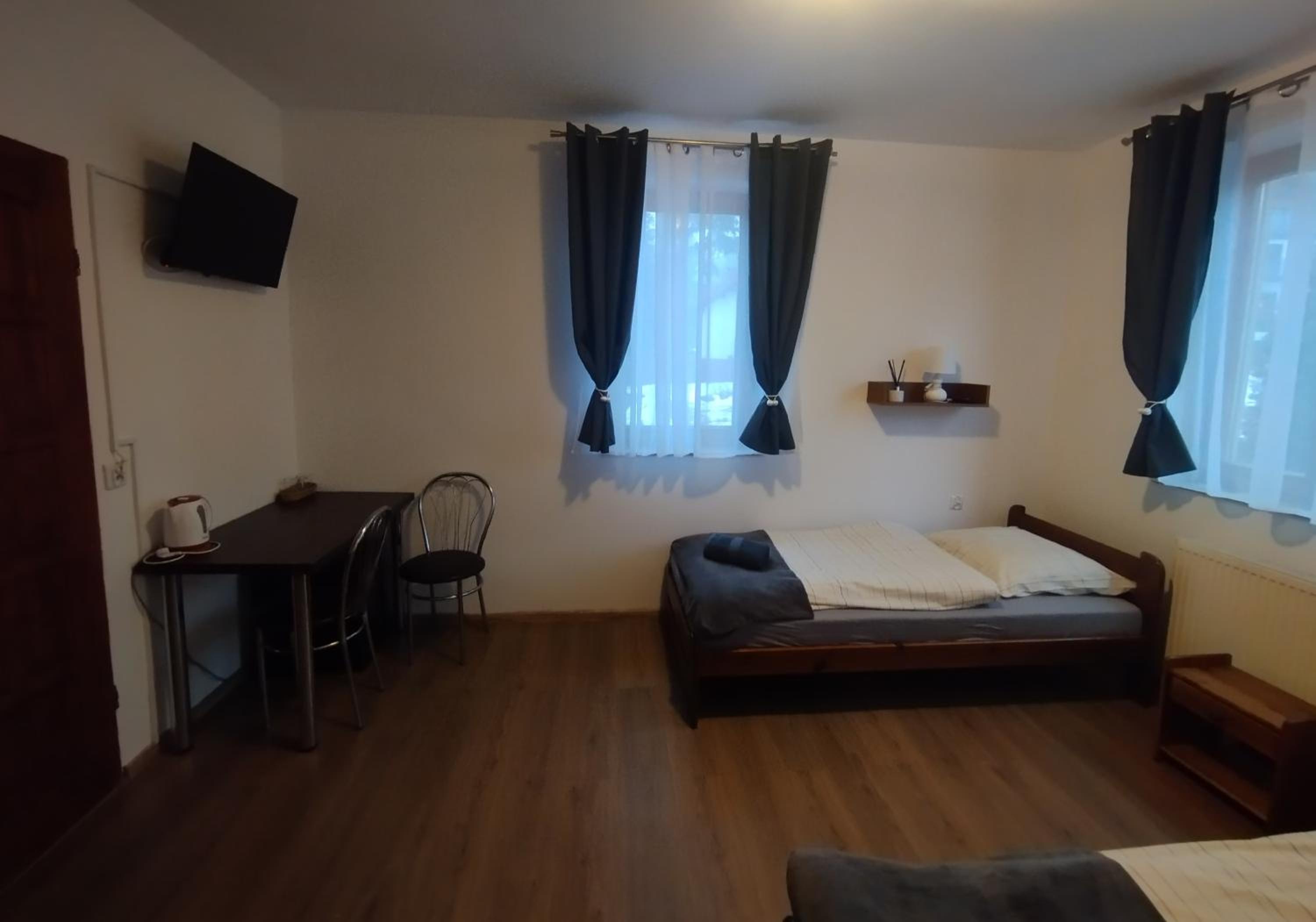 Quadruple Room with Mountain View photo 3