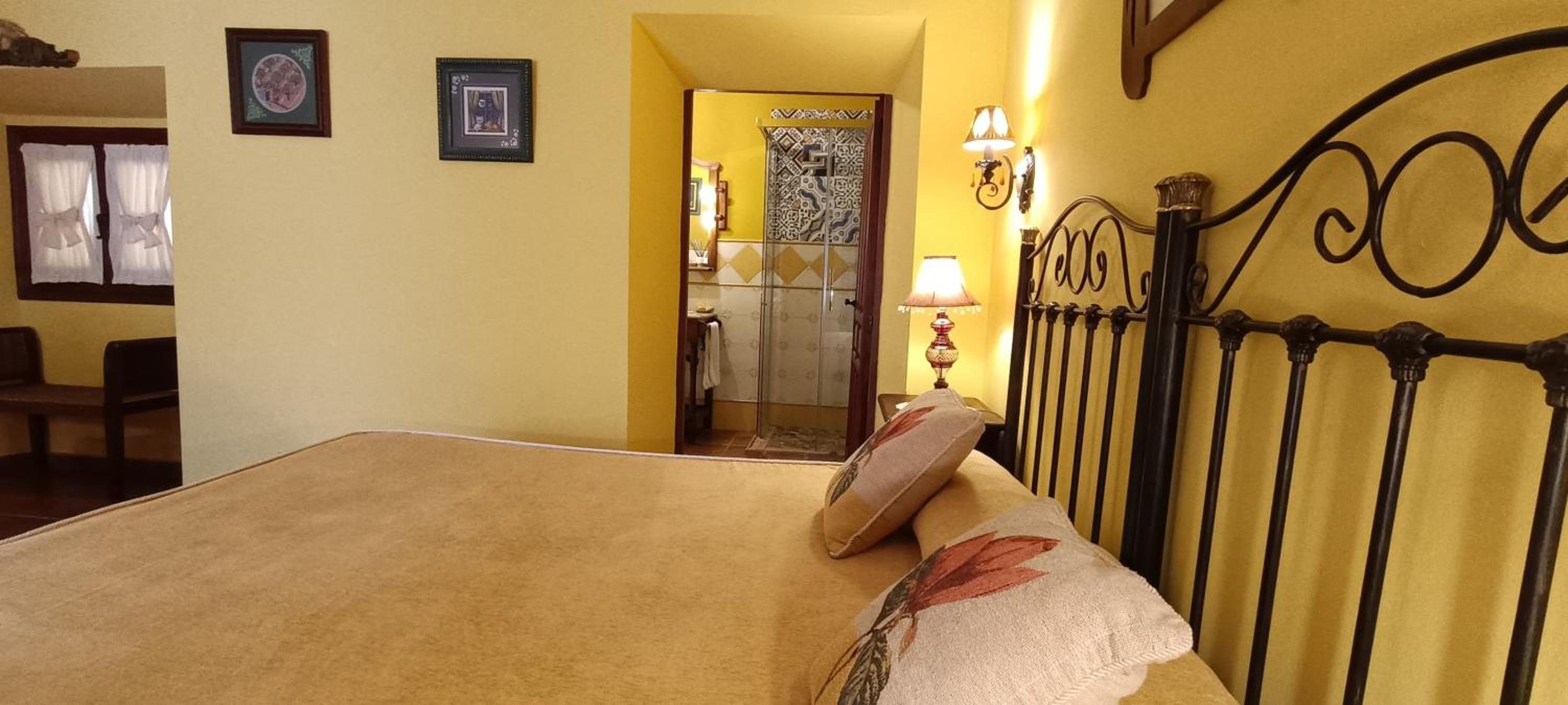 Suite - Photo 6