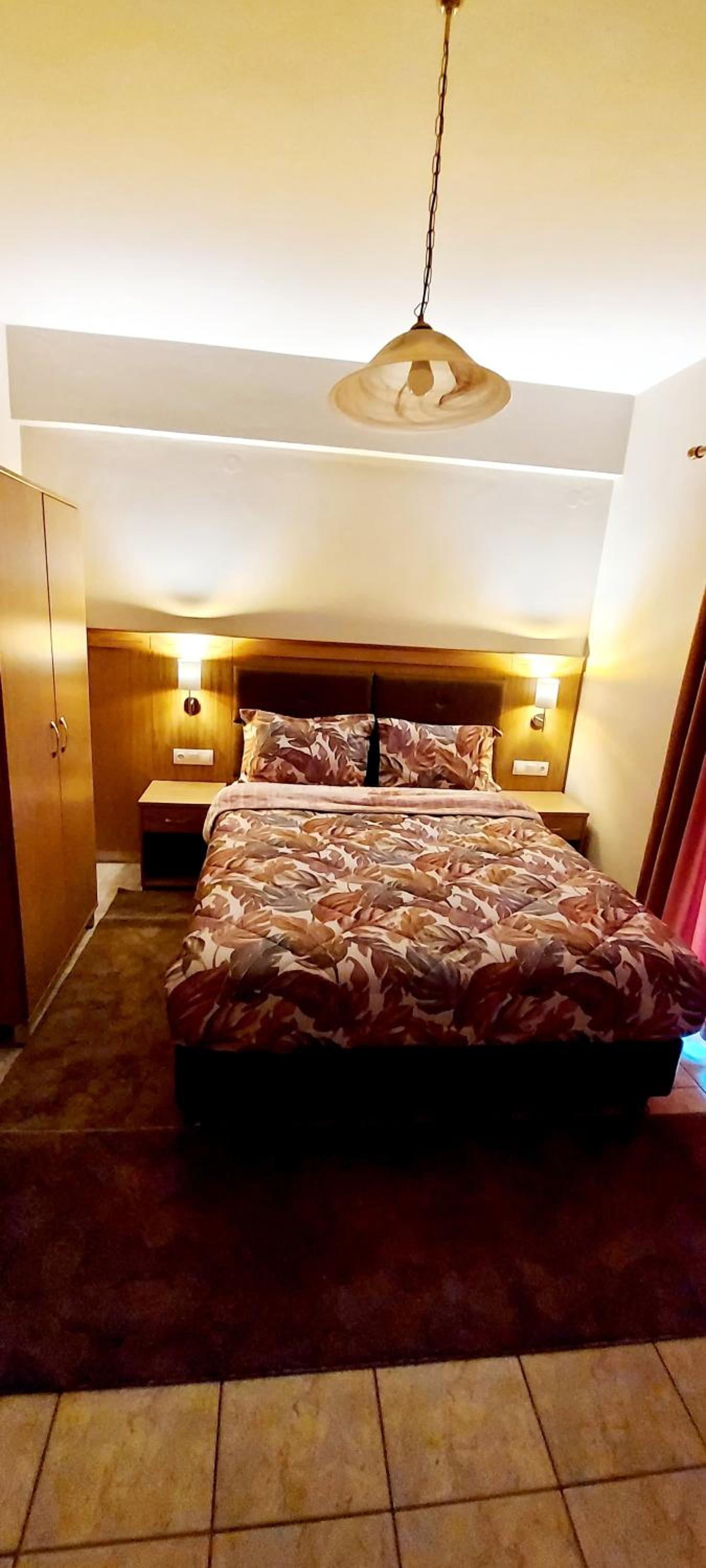 Deluxe Double Room - Photo 9