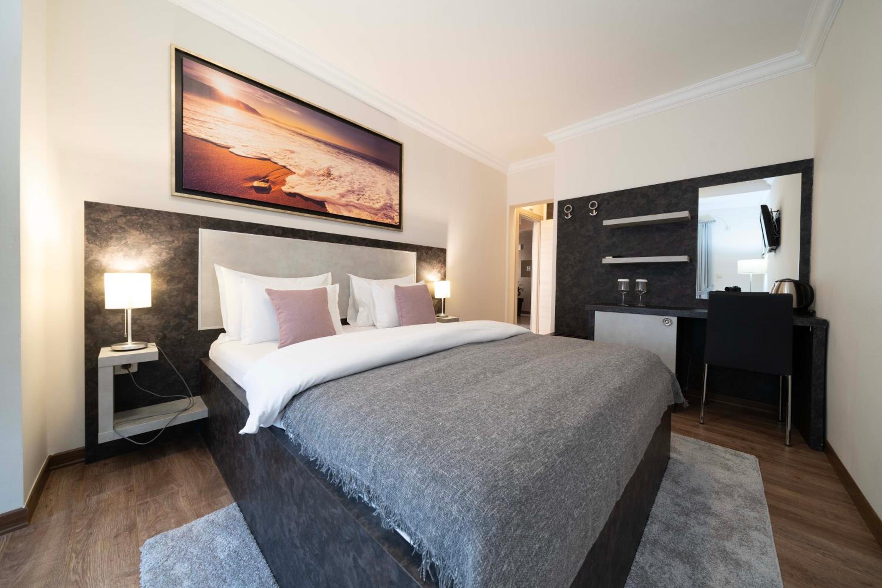 Standard Double room "Blok B" by Momentum