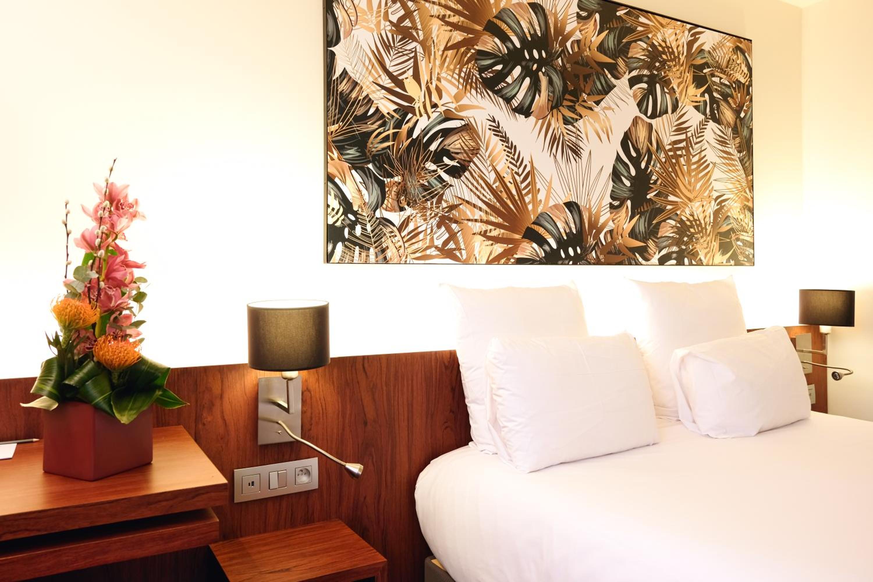 Standard Double Room - Photo 18