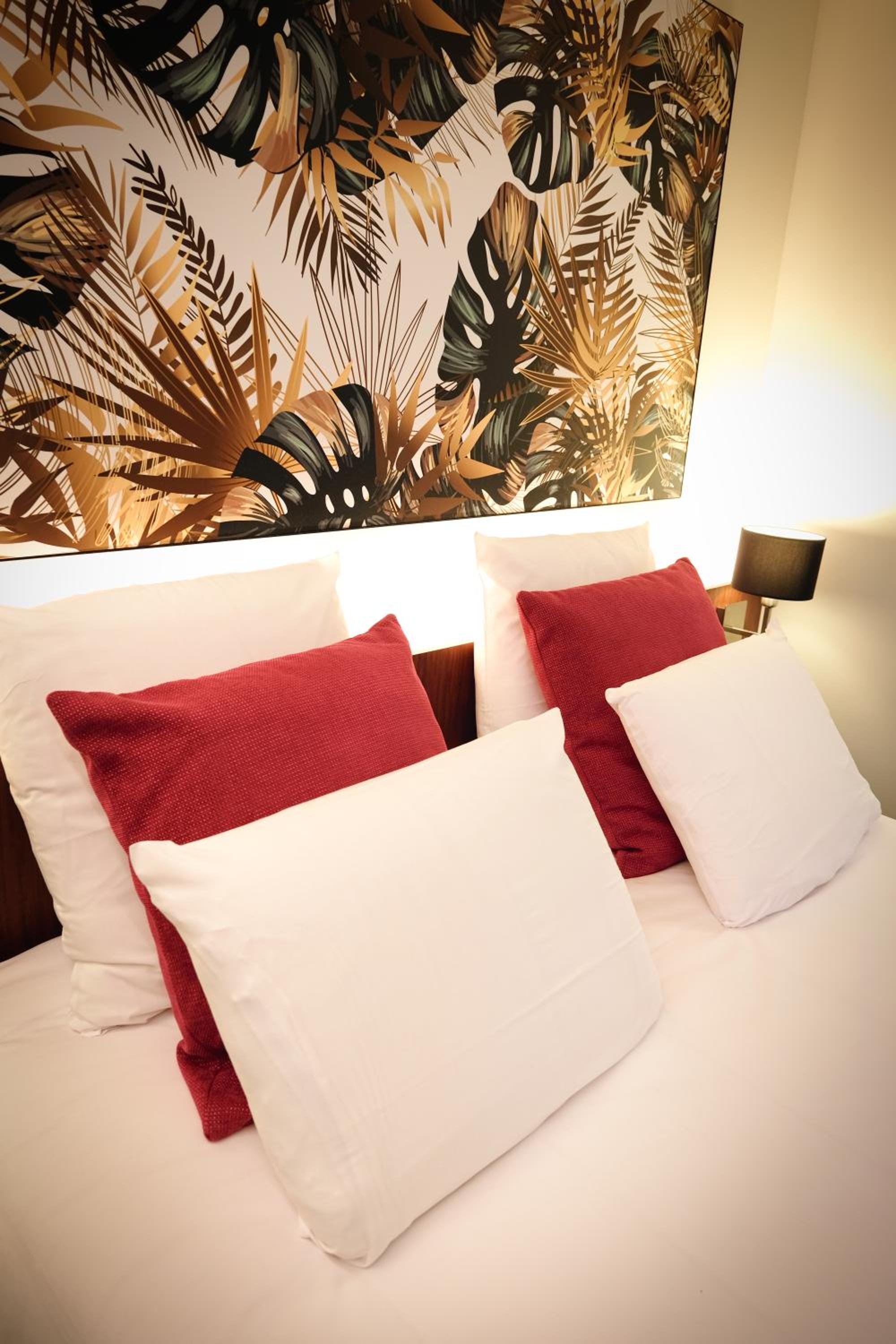 Standard Double Room - Photo 29