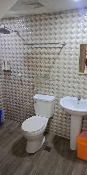 Three-Bedroom House photo 2