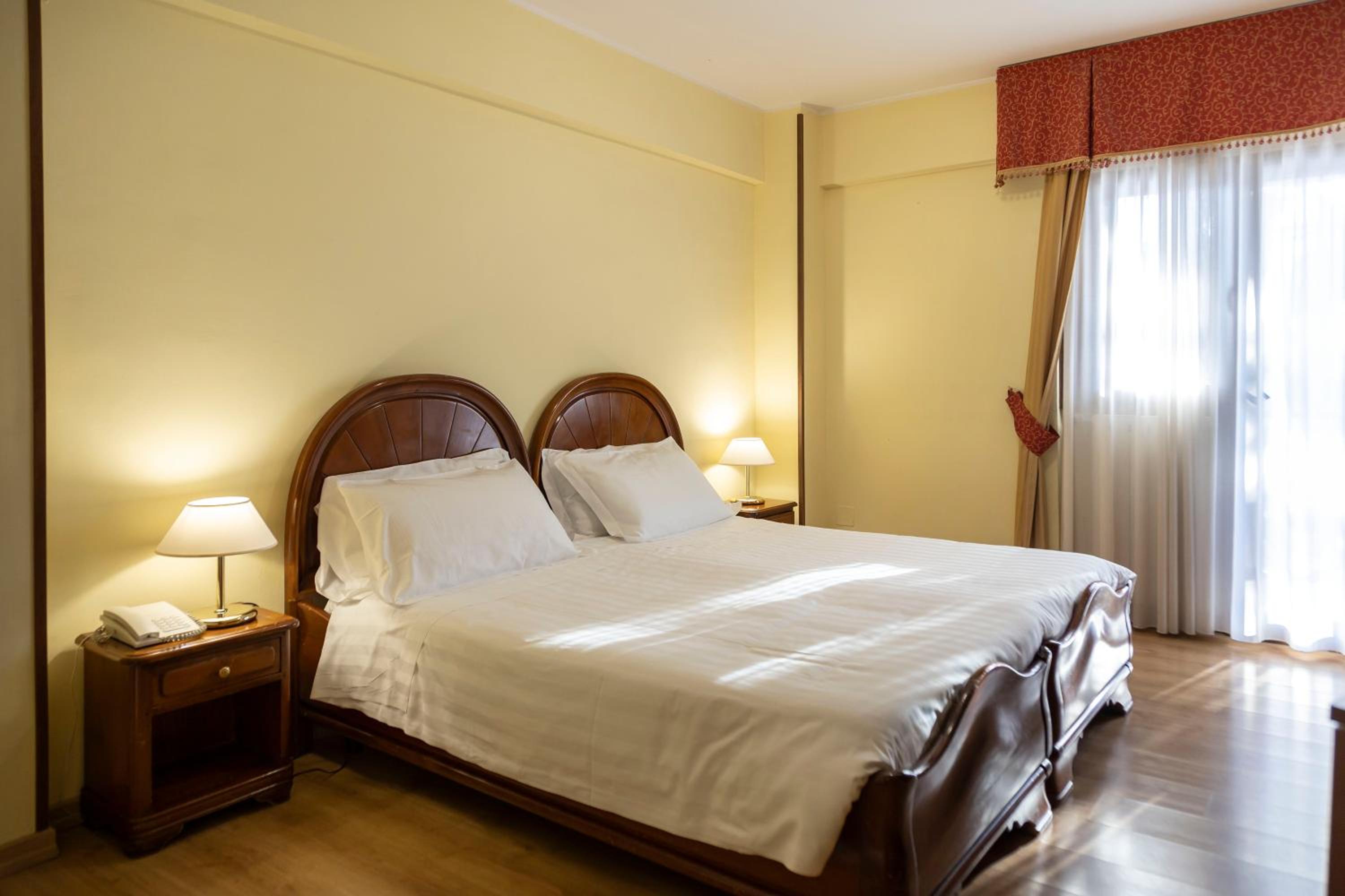Standard Double or Twin Room photo 3