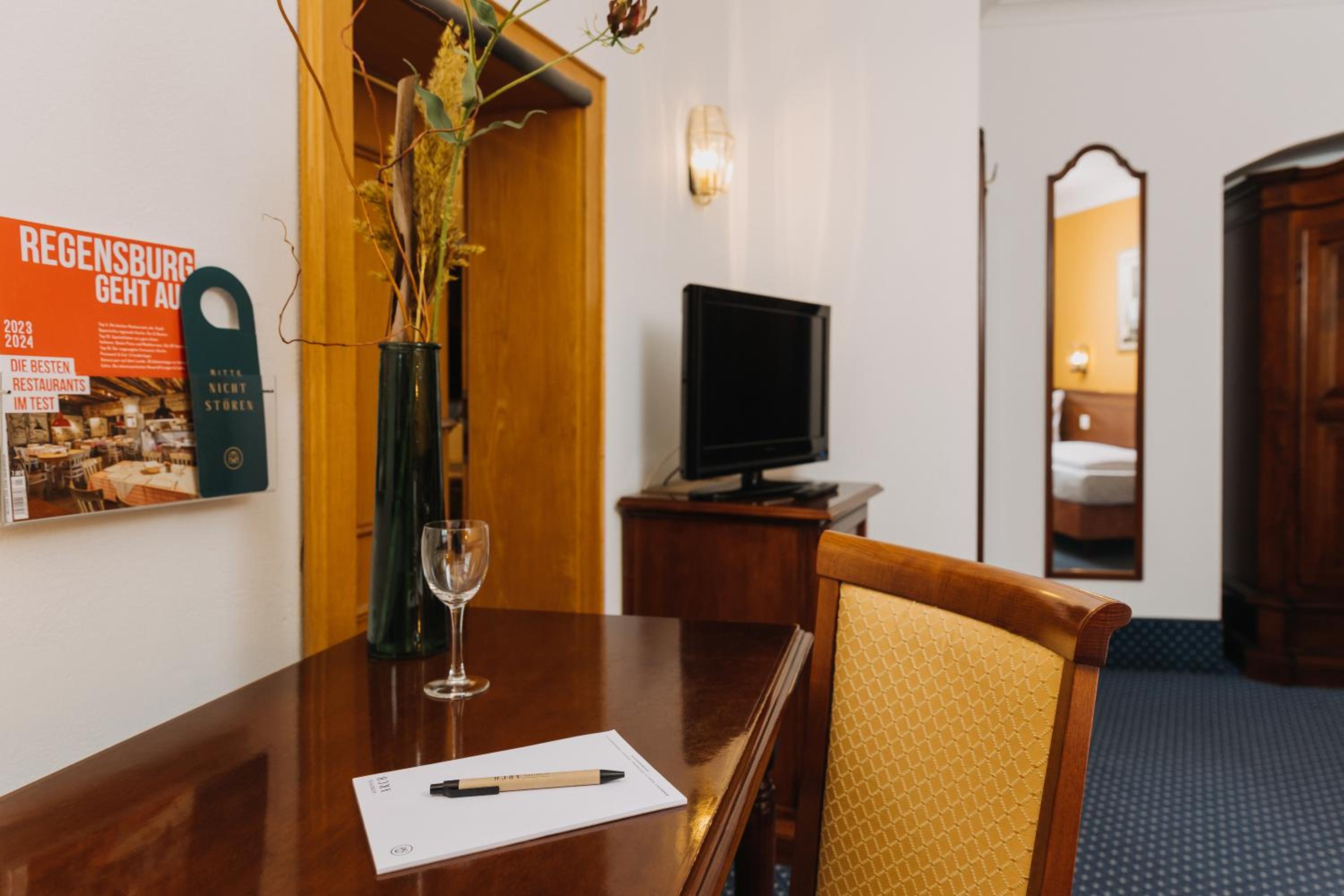 Single Room photo 2