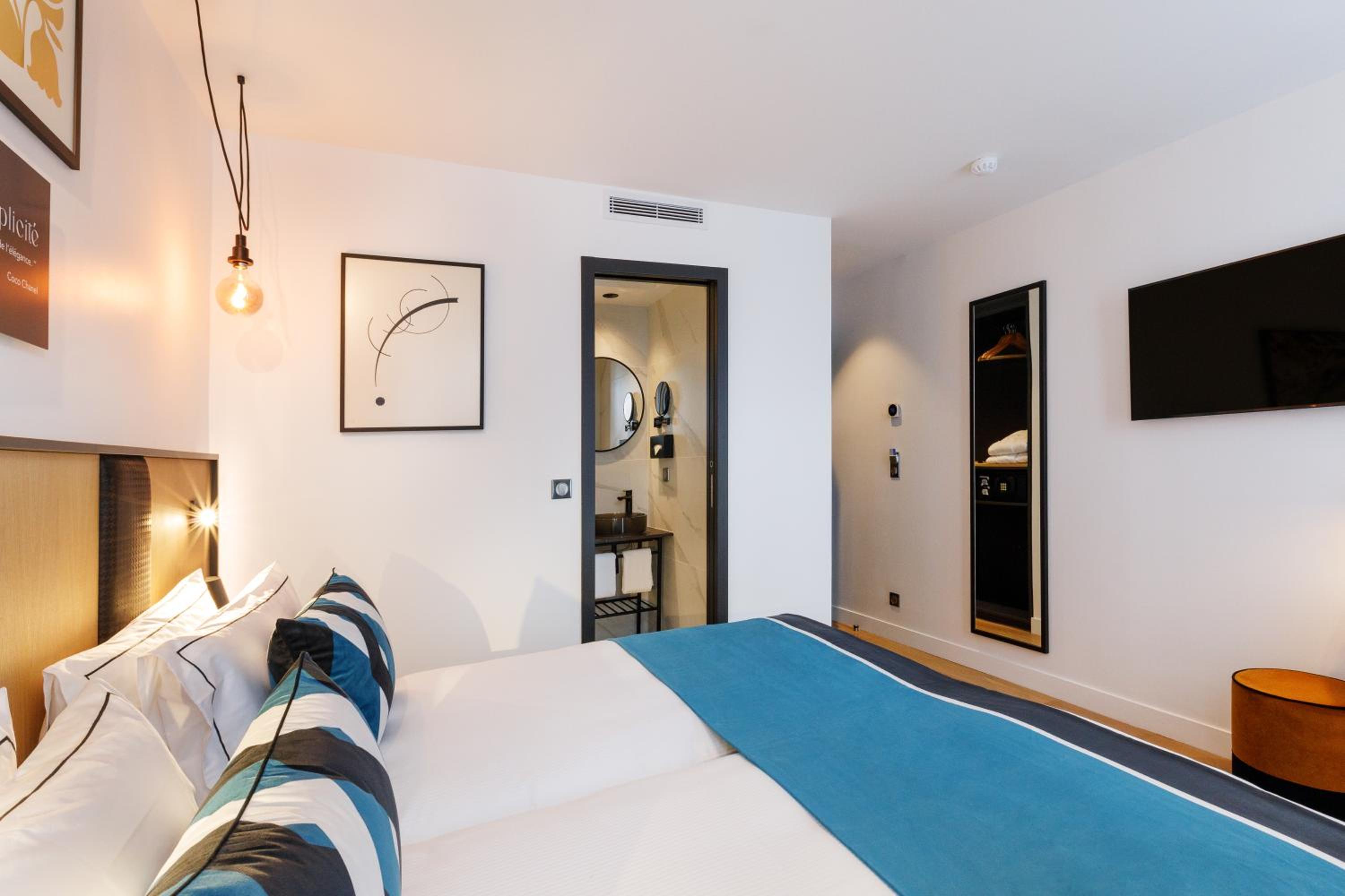 Superior Twin Room