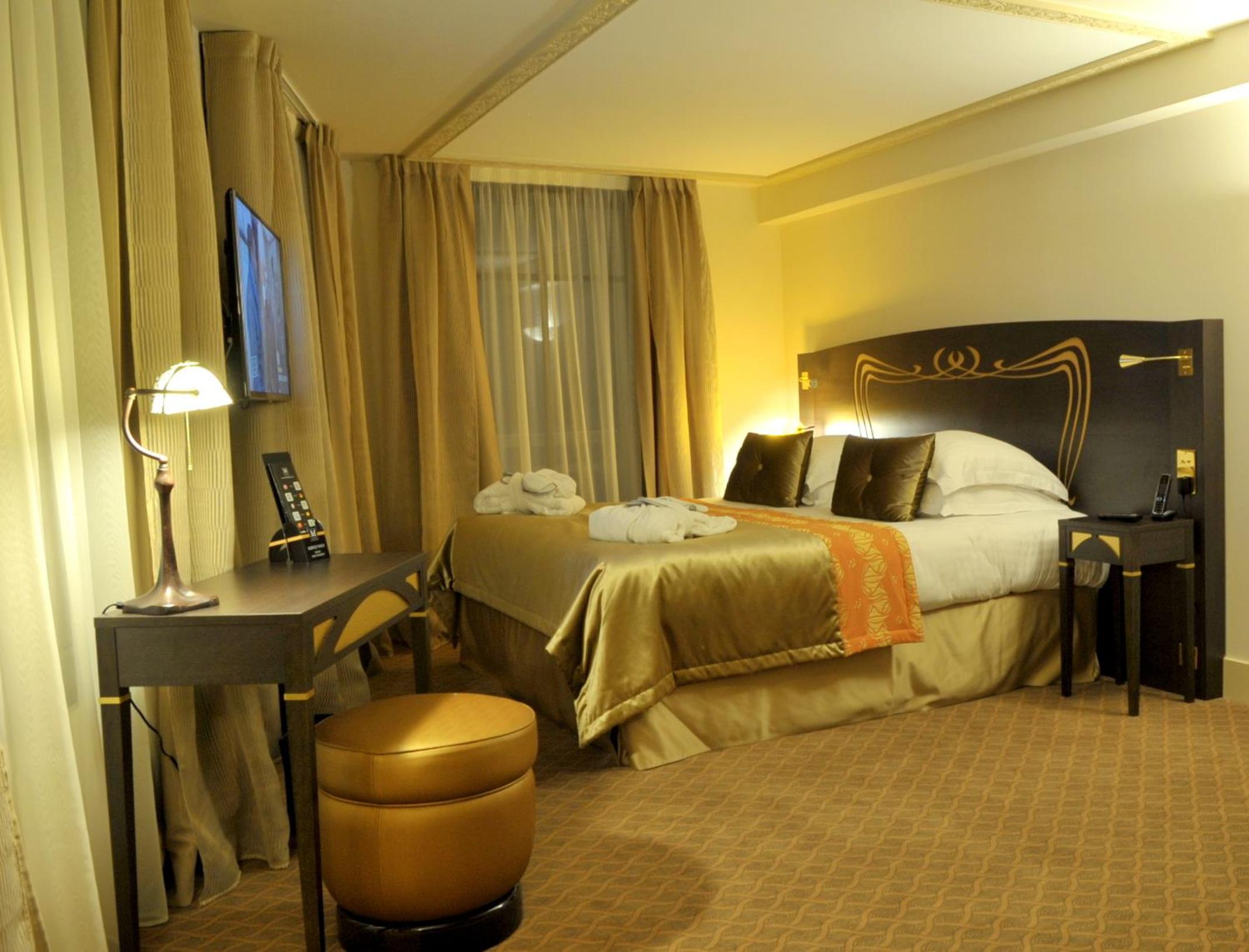 Junior Suite - Photo 12