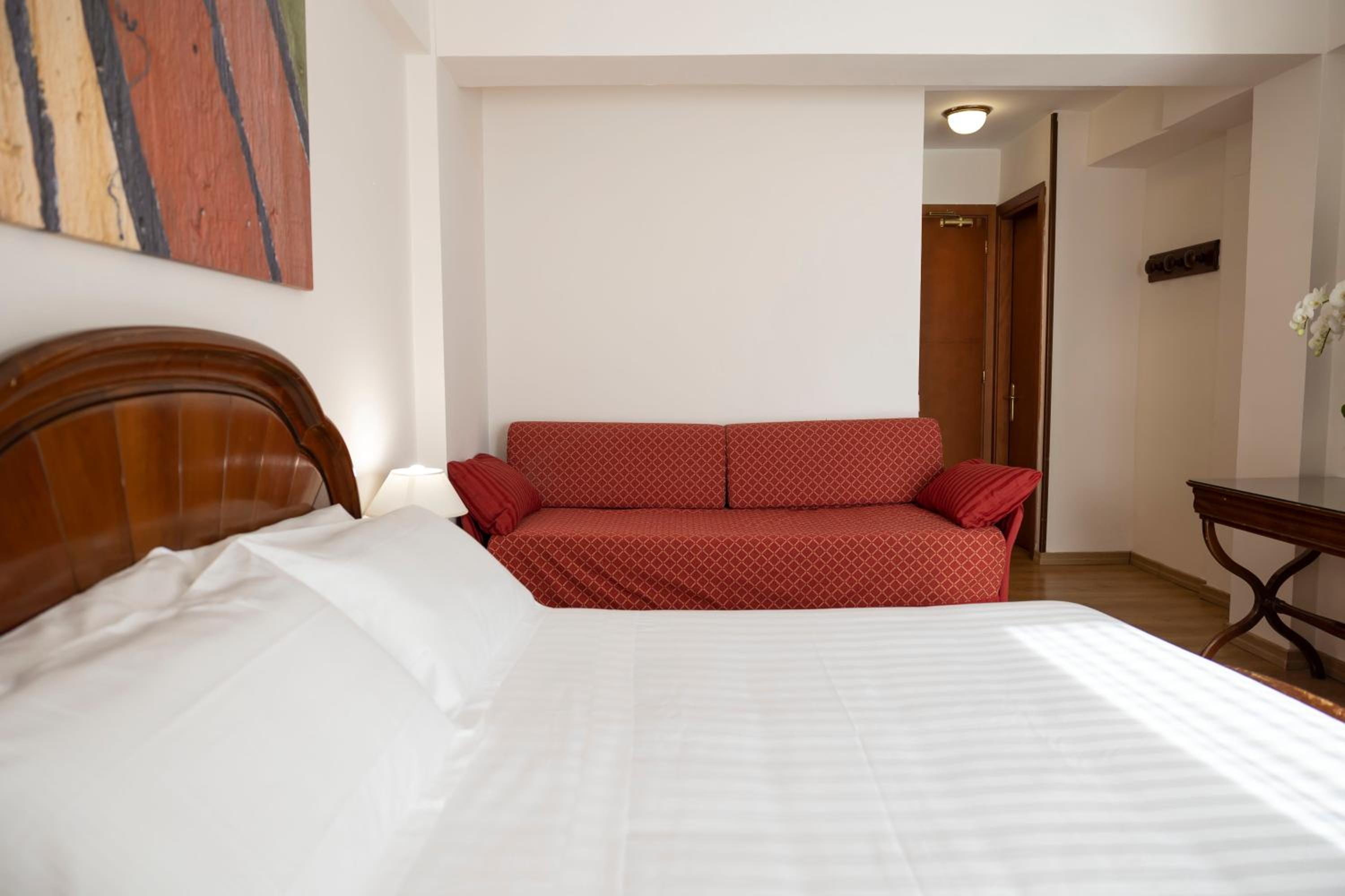 Standard Triple Room photo 1