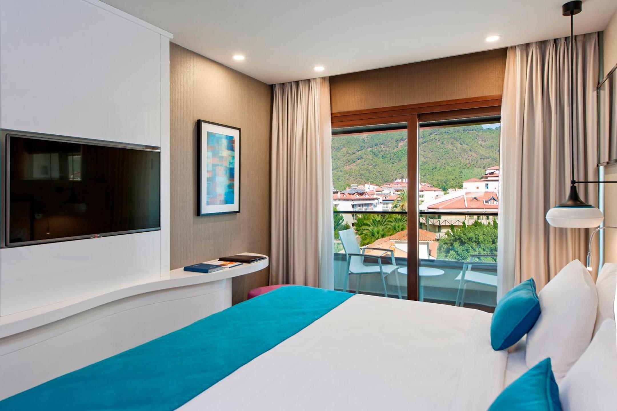 Superior Room with Queen Size Bed
