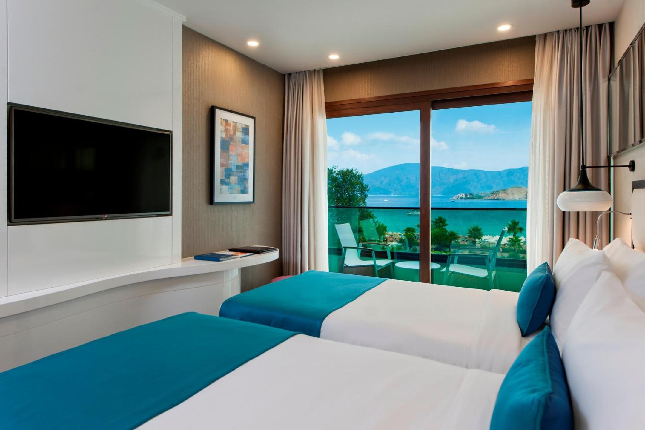 Superior Room with 2 Single Beds, Sea View