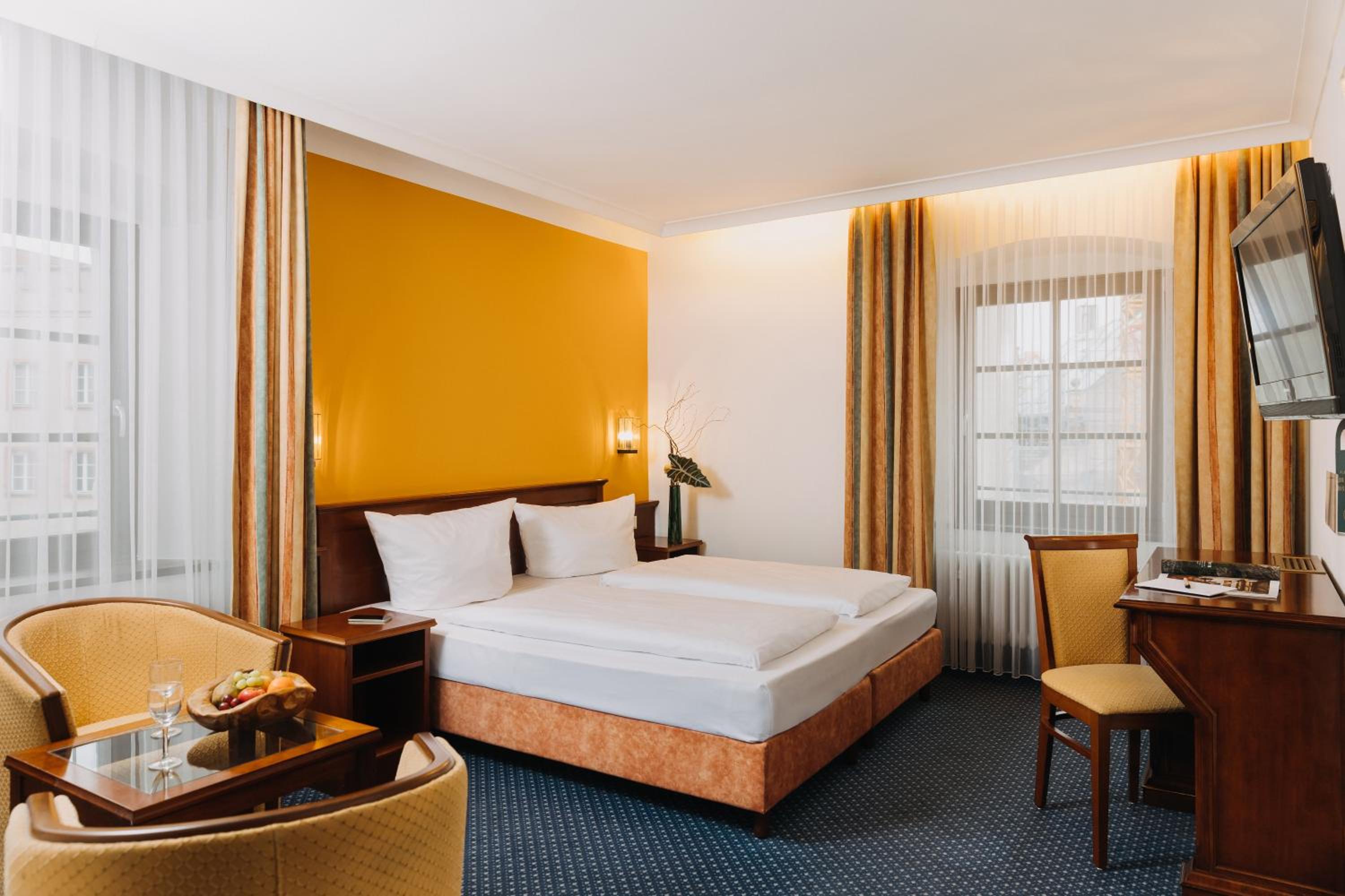 Double Room - Photo 7