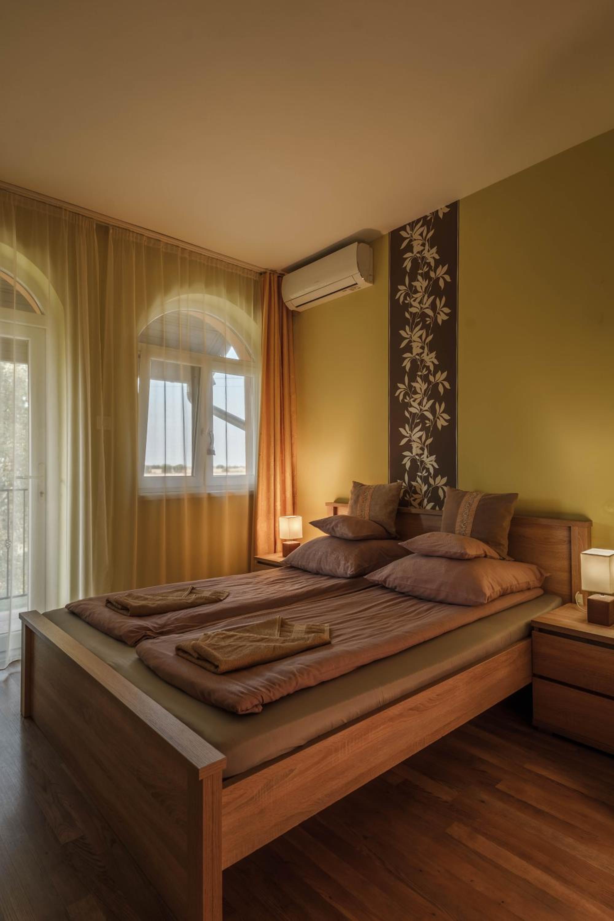 King Room with Balcony photo 1