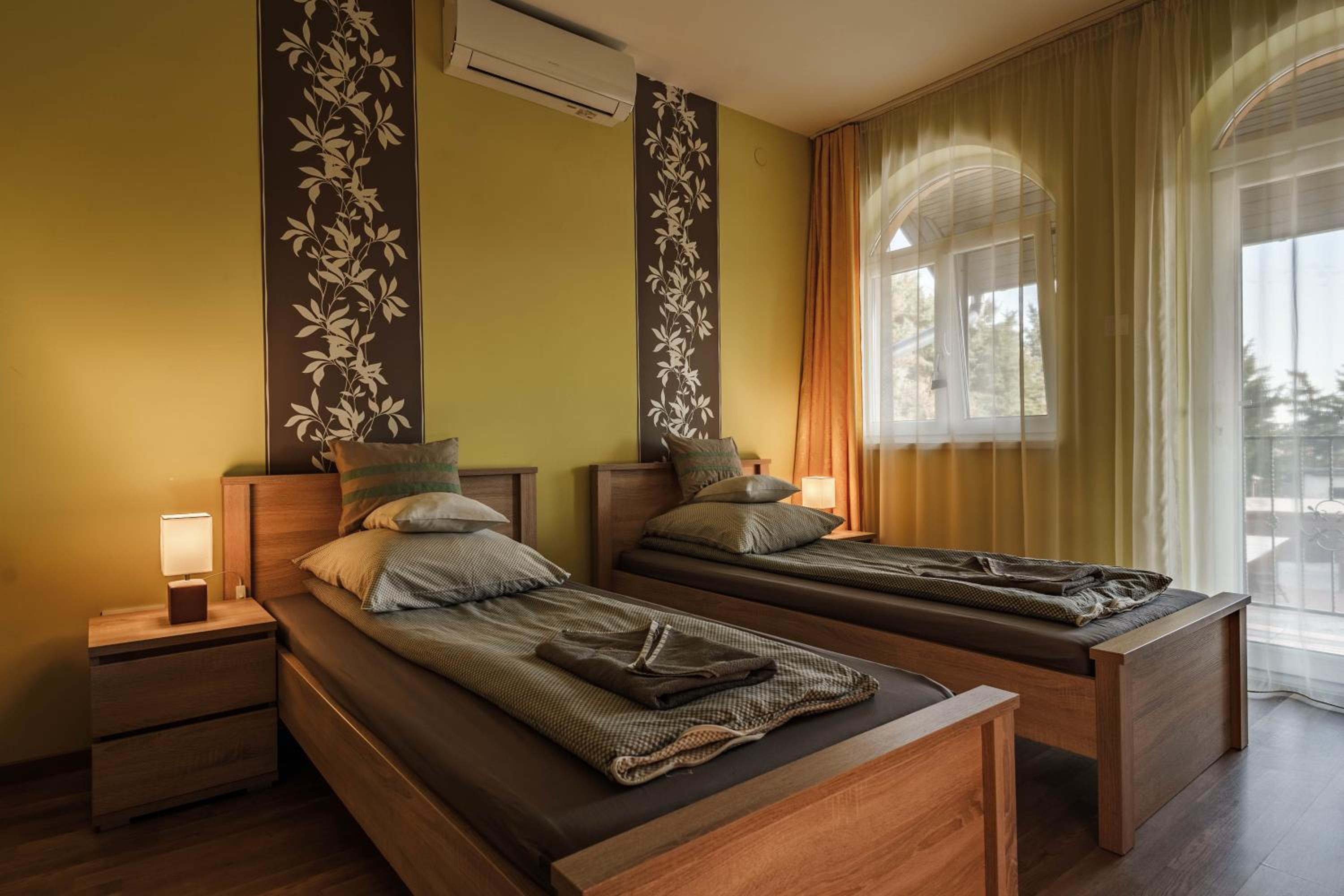 Twin Room with Terrace photo 3