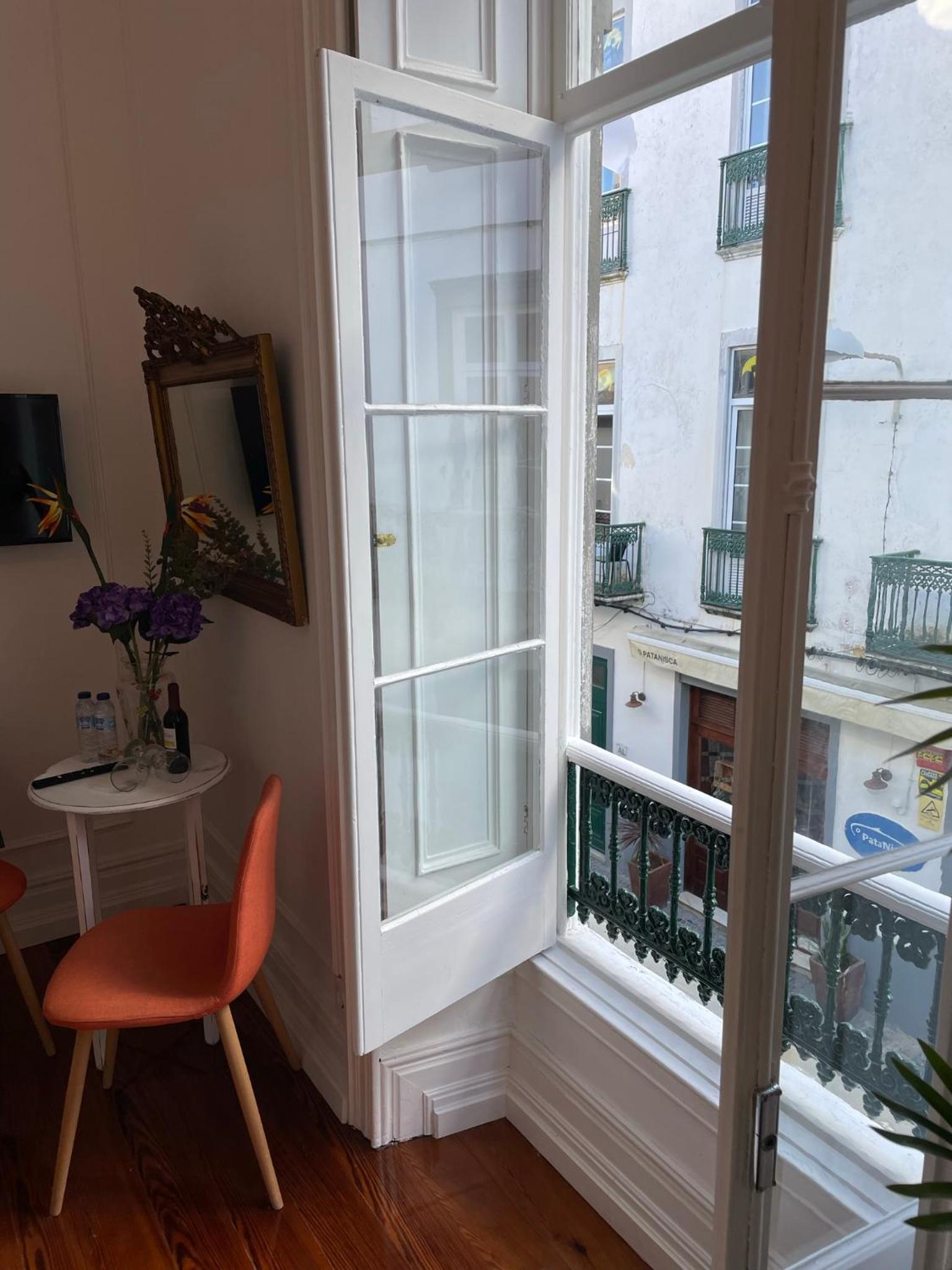 Deluxe Double Room with Balcony - Photo 47