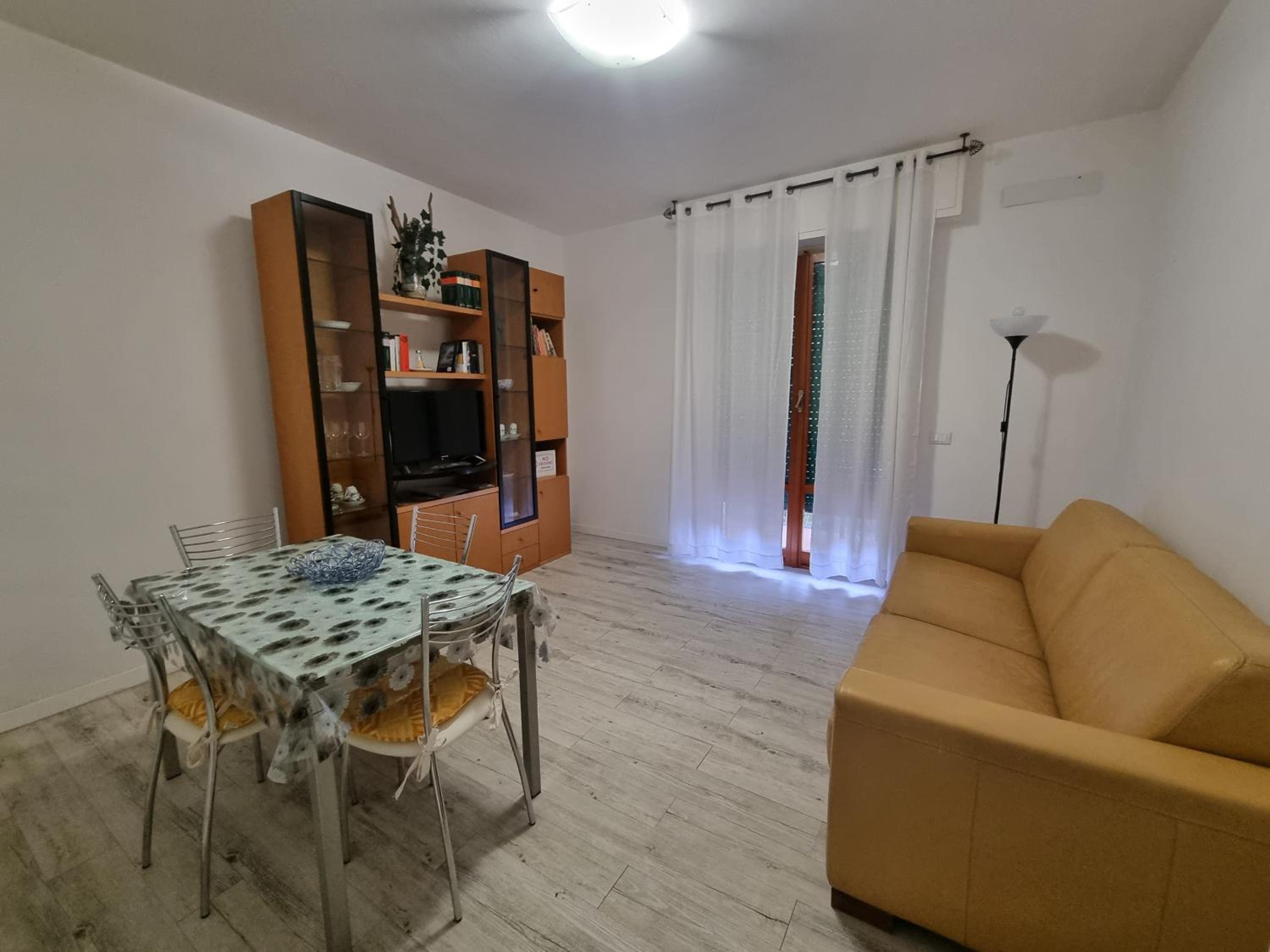 Apartment photo 1