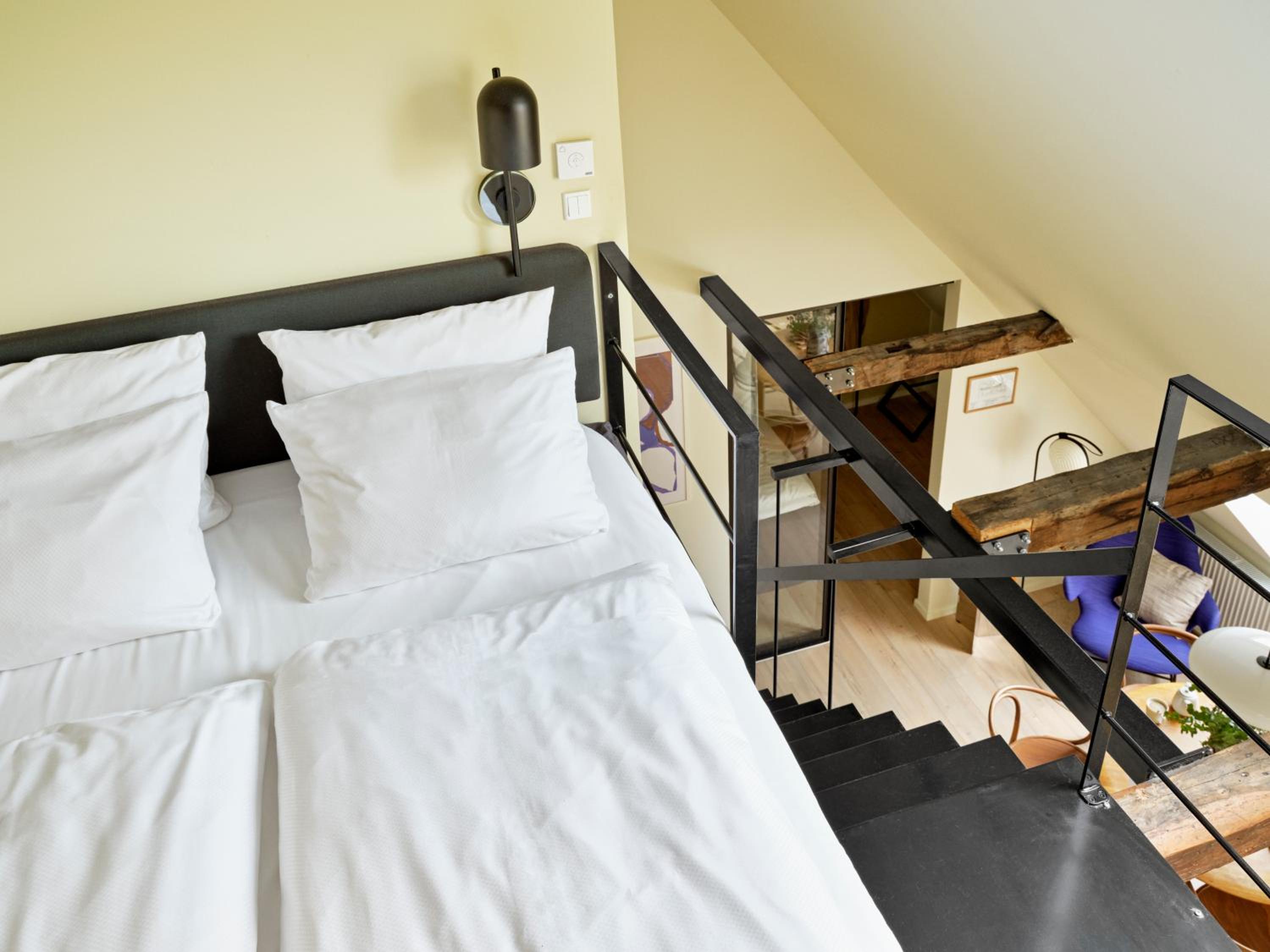 Split level Apartment - Loft Bed (Two Double Beds)