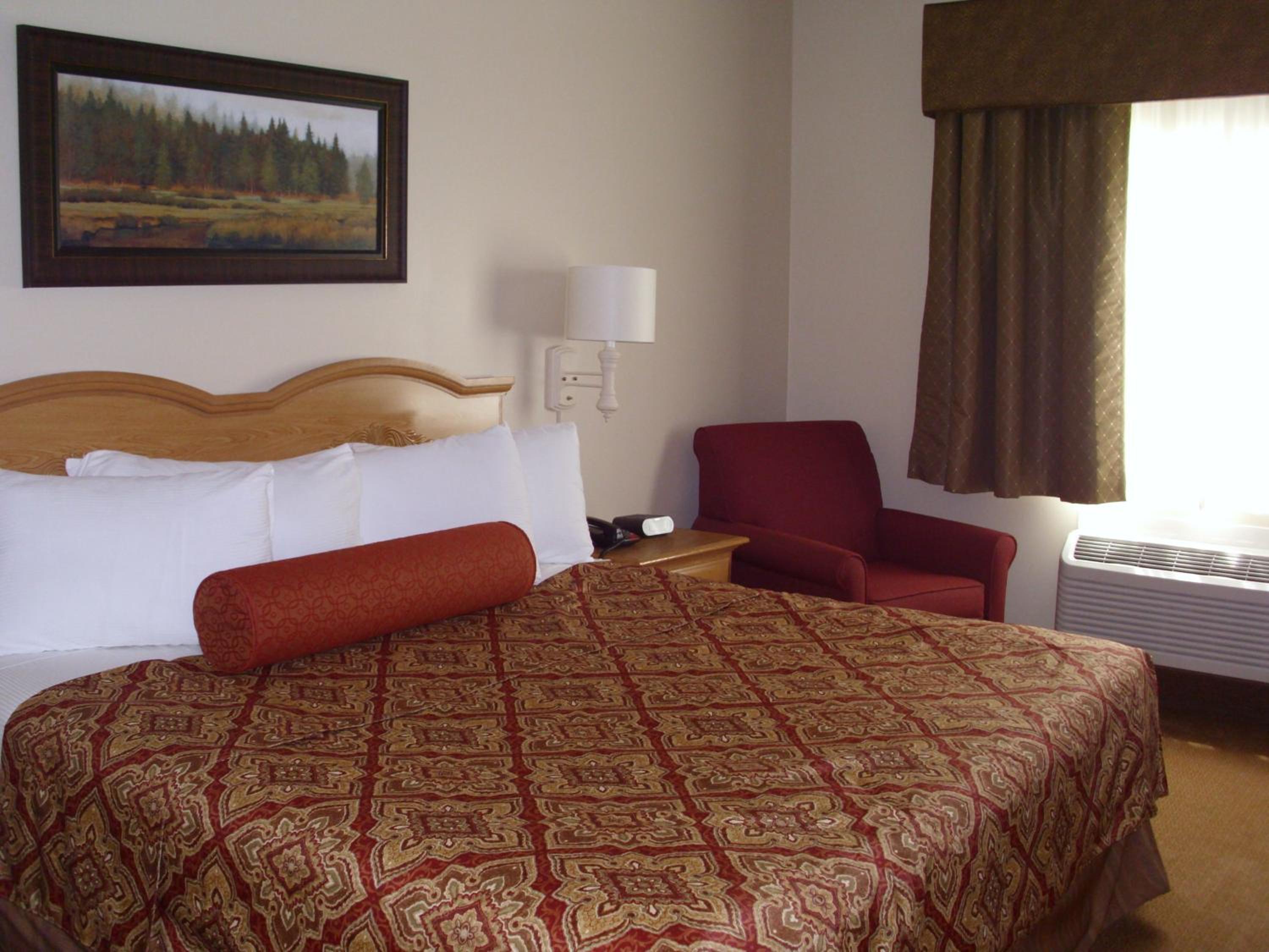 Deluxe King Room photo 2