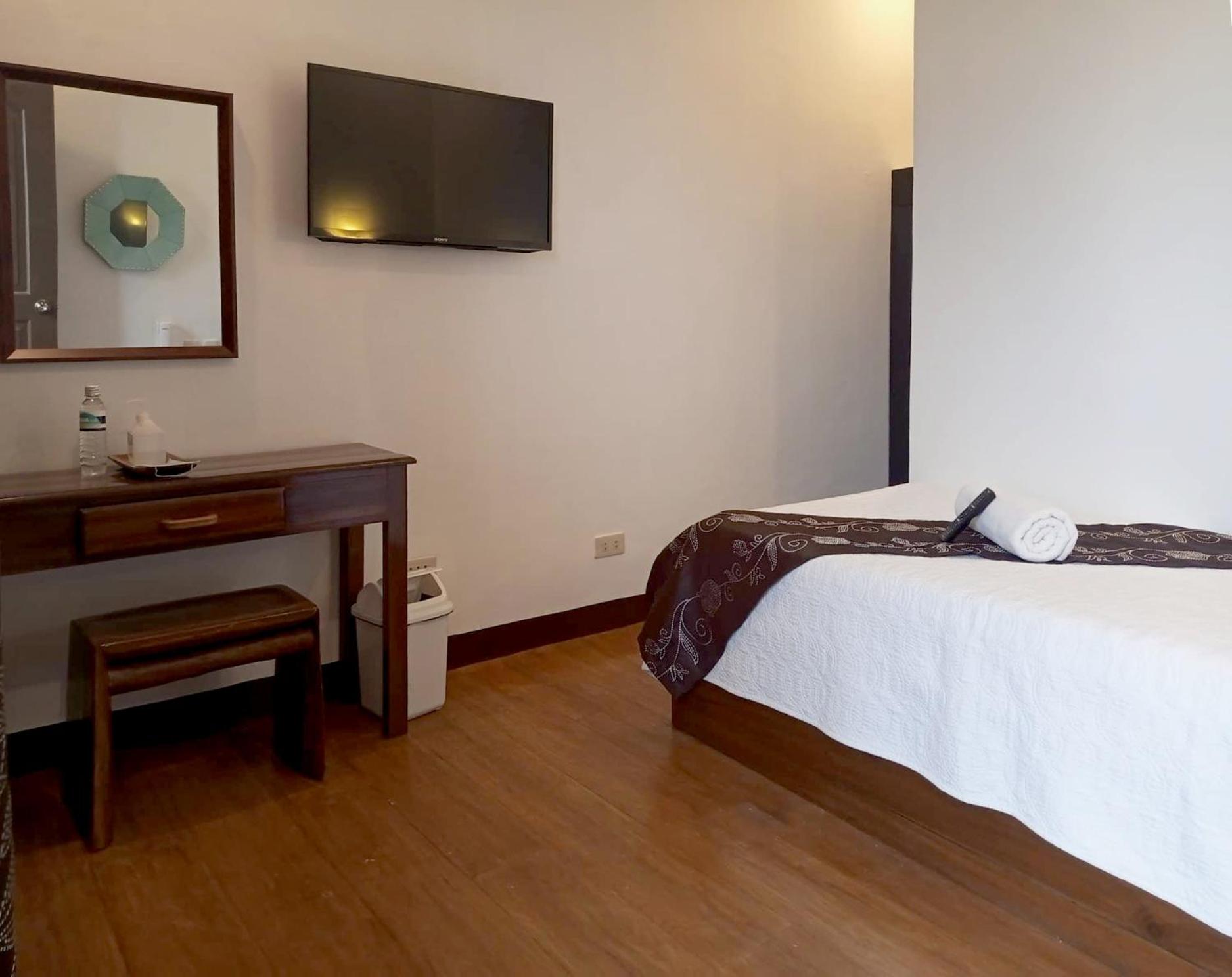 Budget Single Room photo 3